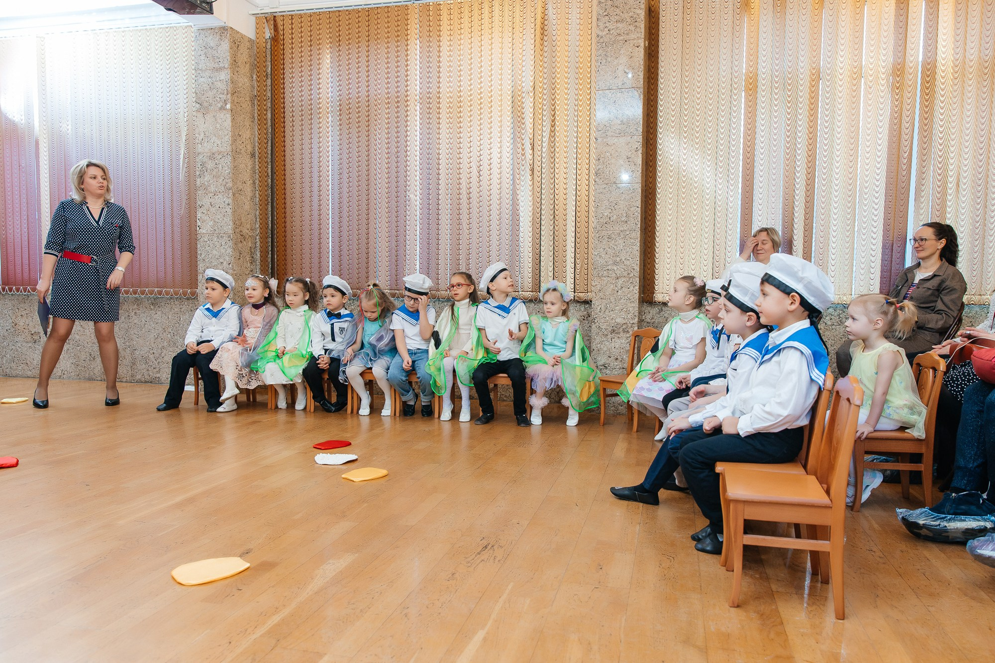 Детский сад № 93 — Утренник (10.03.2023). Свадебный и семейный фотограф Крамар Наталья