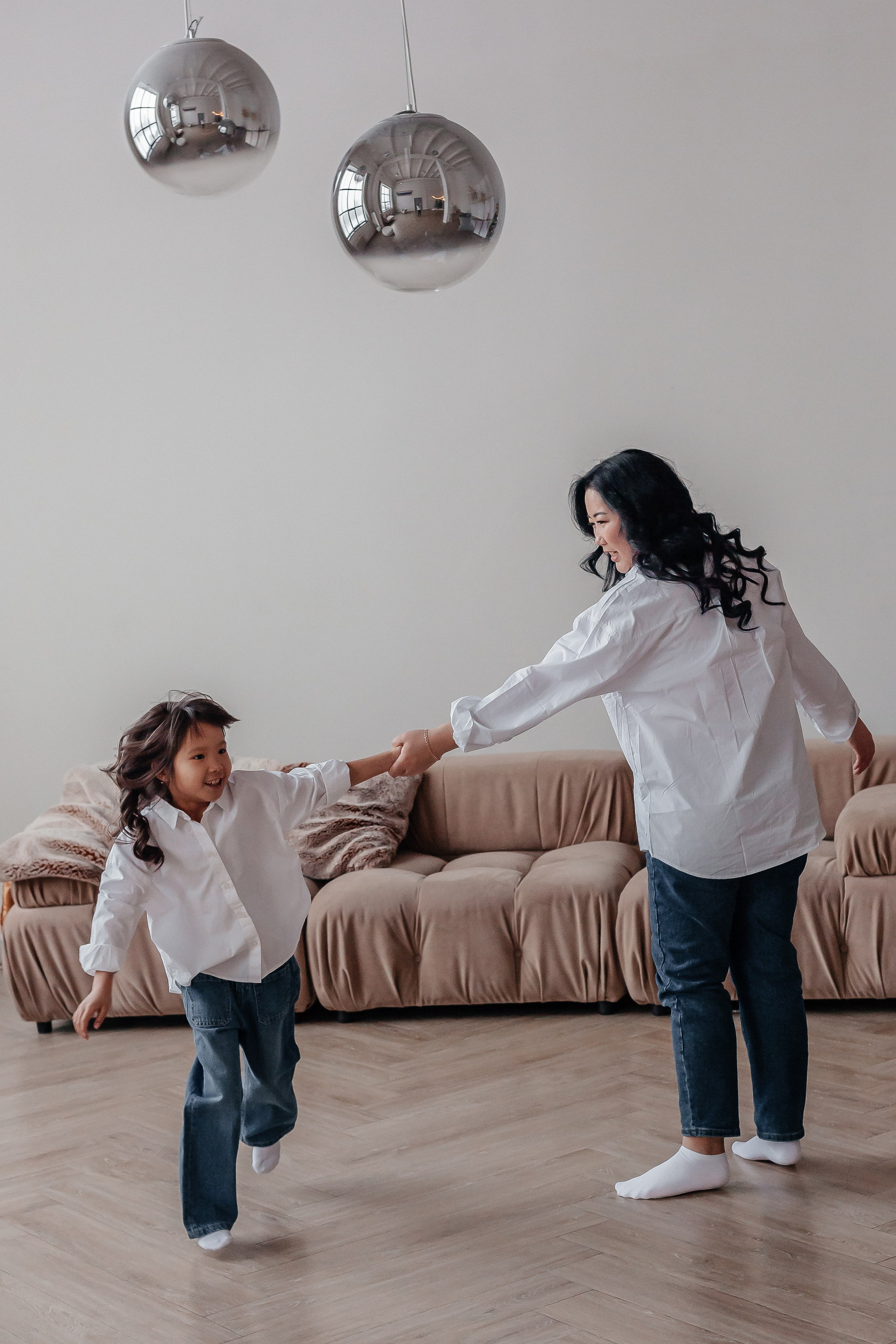 Айкыз с дочкой Алиёй. Фотограф семейной и индивидуальной съемки Марина Севостьянова в Челябинске