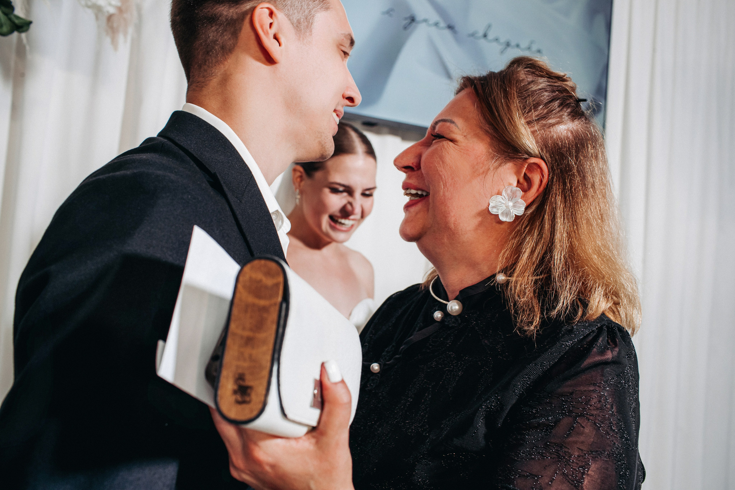 Vlad & Nadya (Saint-Petersburg, Russia). Destination wedding photographer Peter Letu