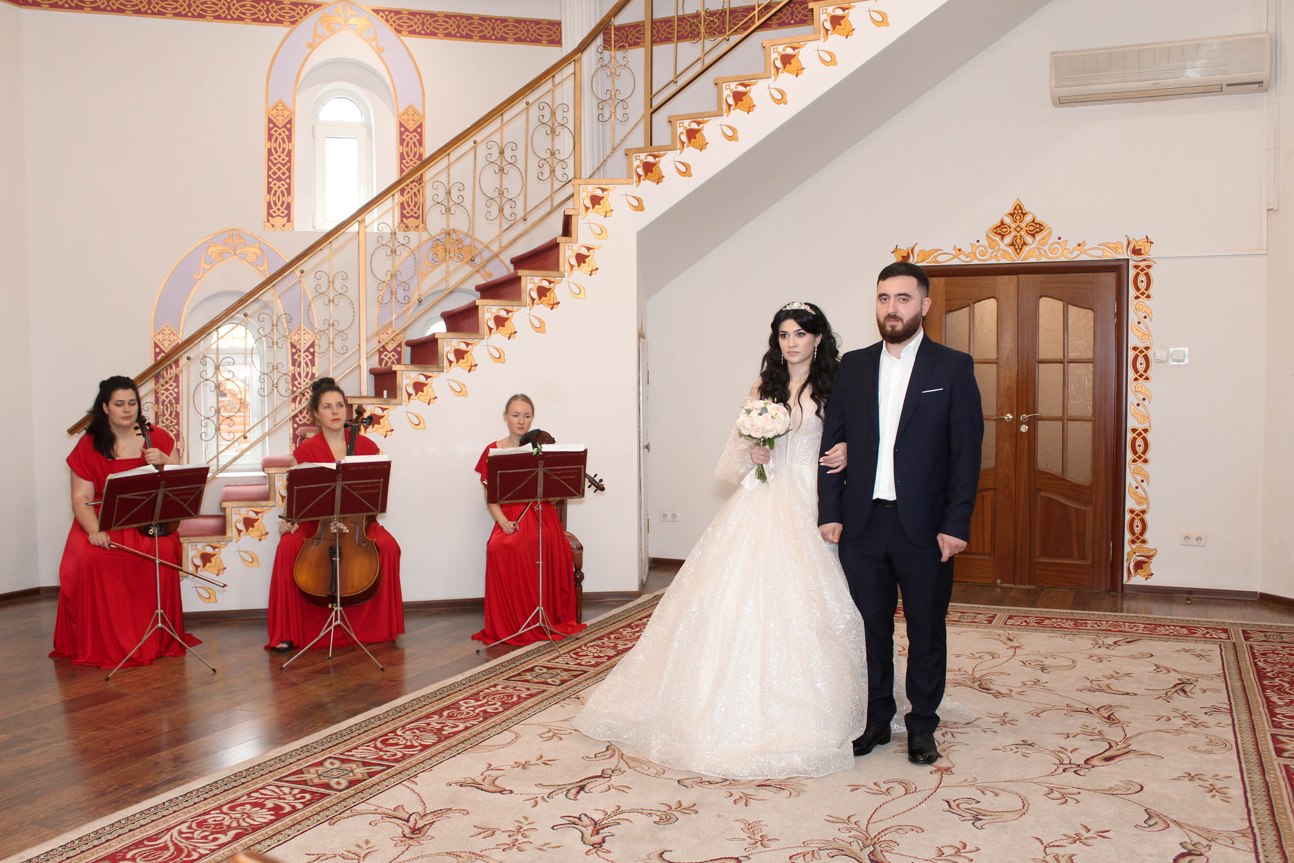 Арман и Офелия. Виктория Шишкова свадебный фотограф Москва и МО (Балашиха, Щелково)