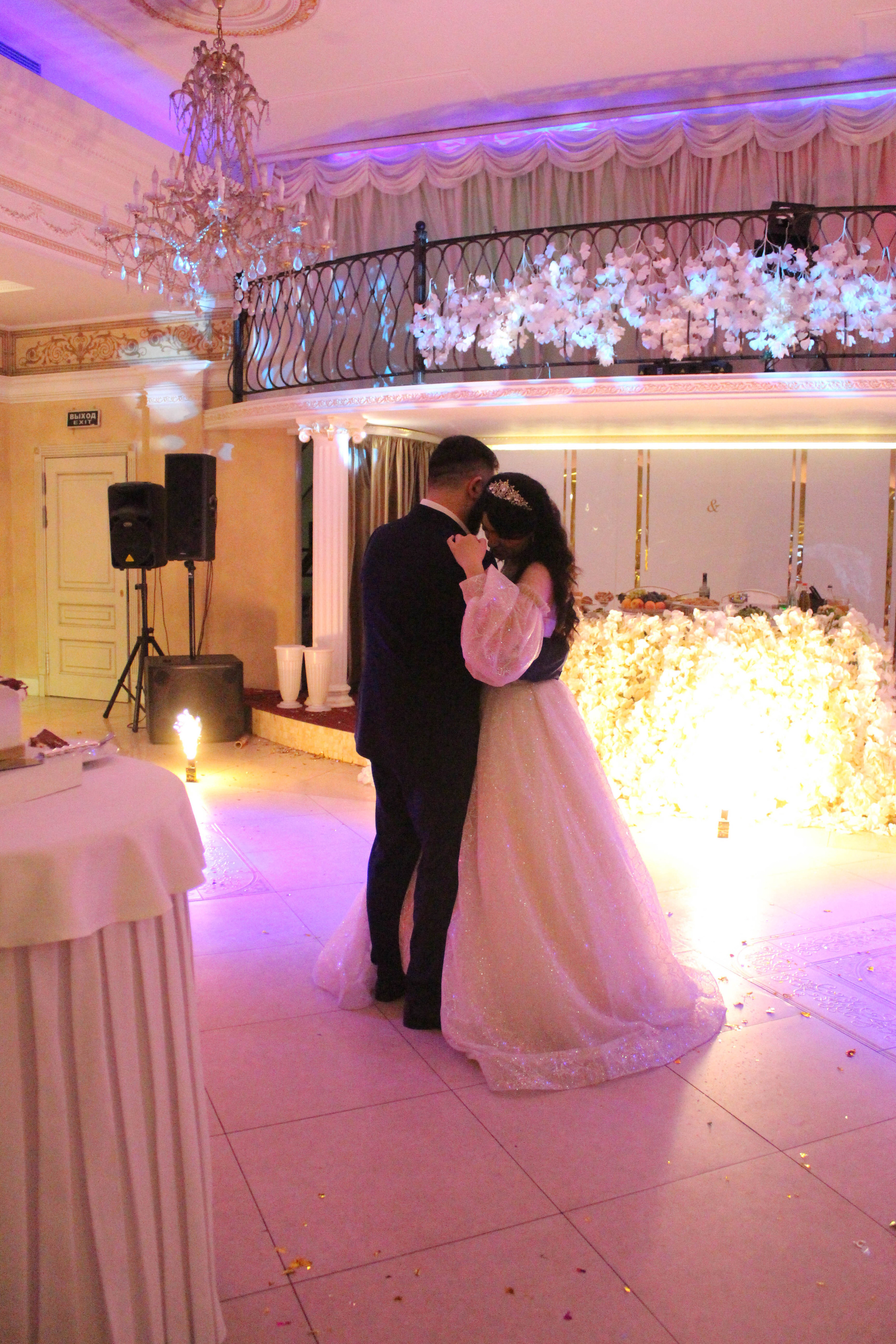 Арман и Офелия. Виктория Шишкова свадебный фотограф Москва и МО (Балашиха, Щелково)