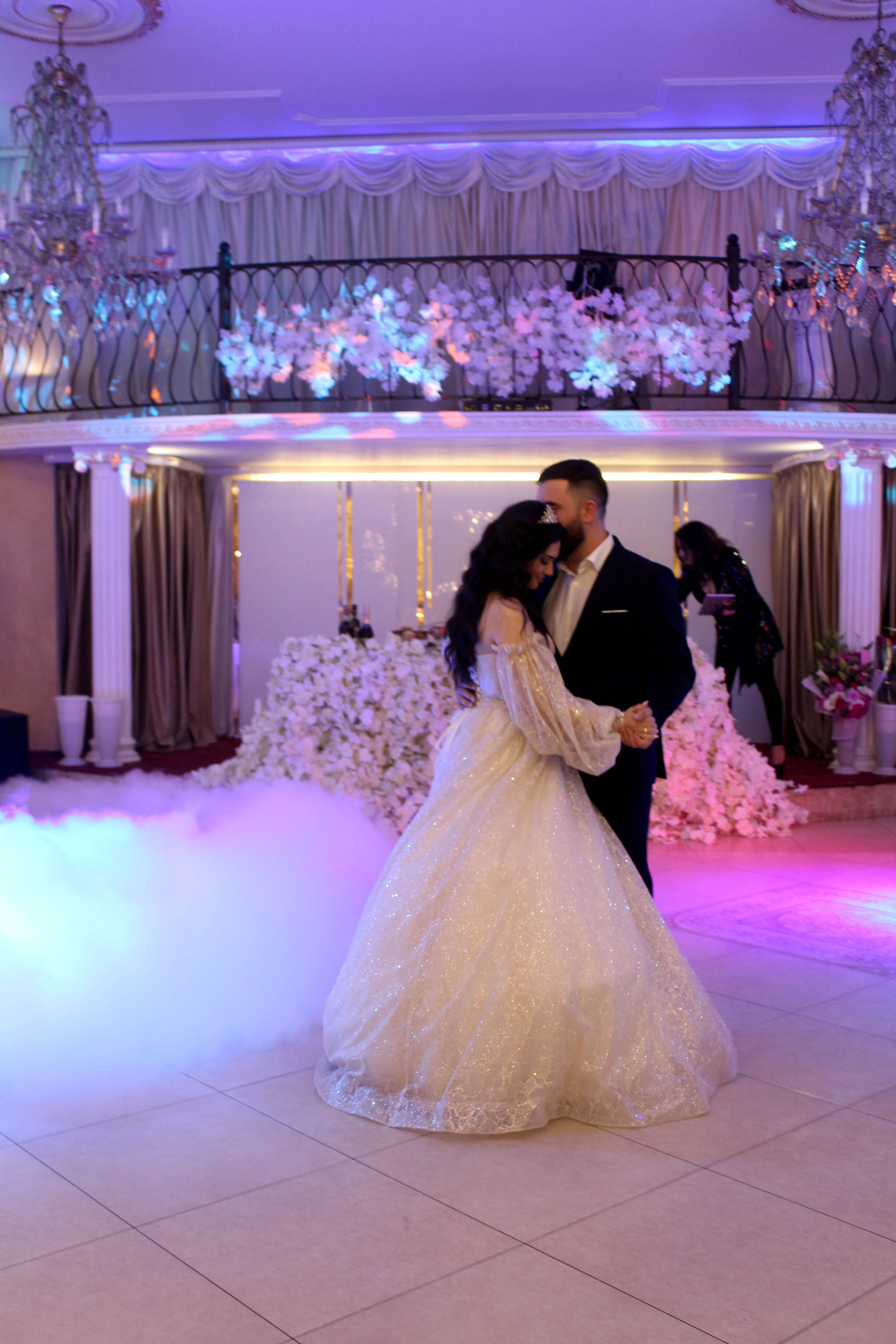 Арман и Офелия. Виктория Шишкова свадебный фотограф Москва и МО (Балашиха, Щелково)