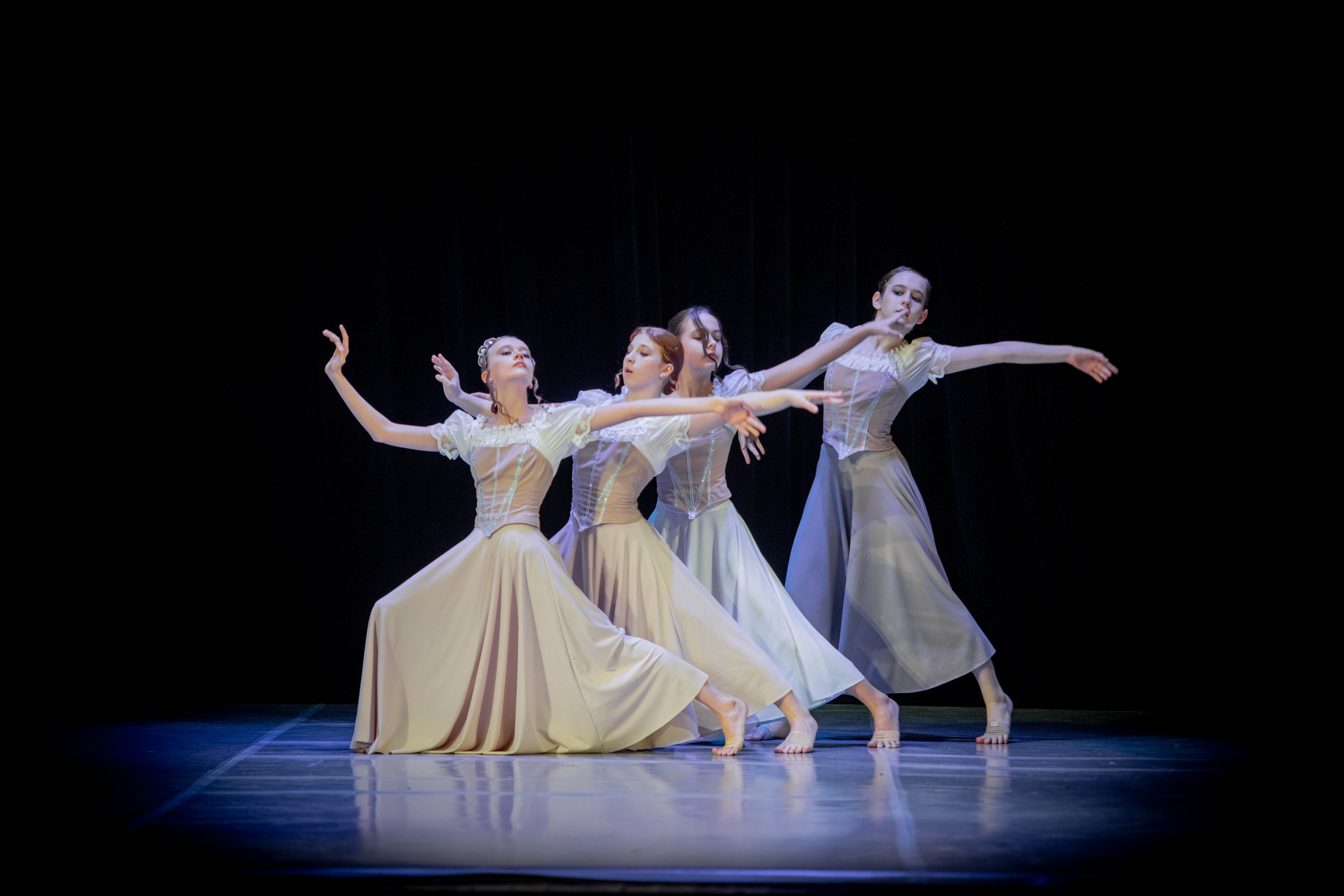 Танцы. Фотография, ретушь, сканирование, восстановление старых фото, интерьерная съёмка, студия. Данилов Александр, Москва