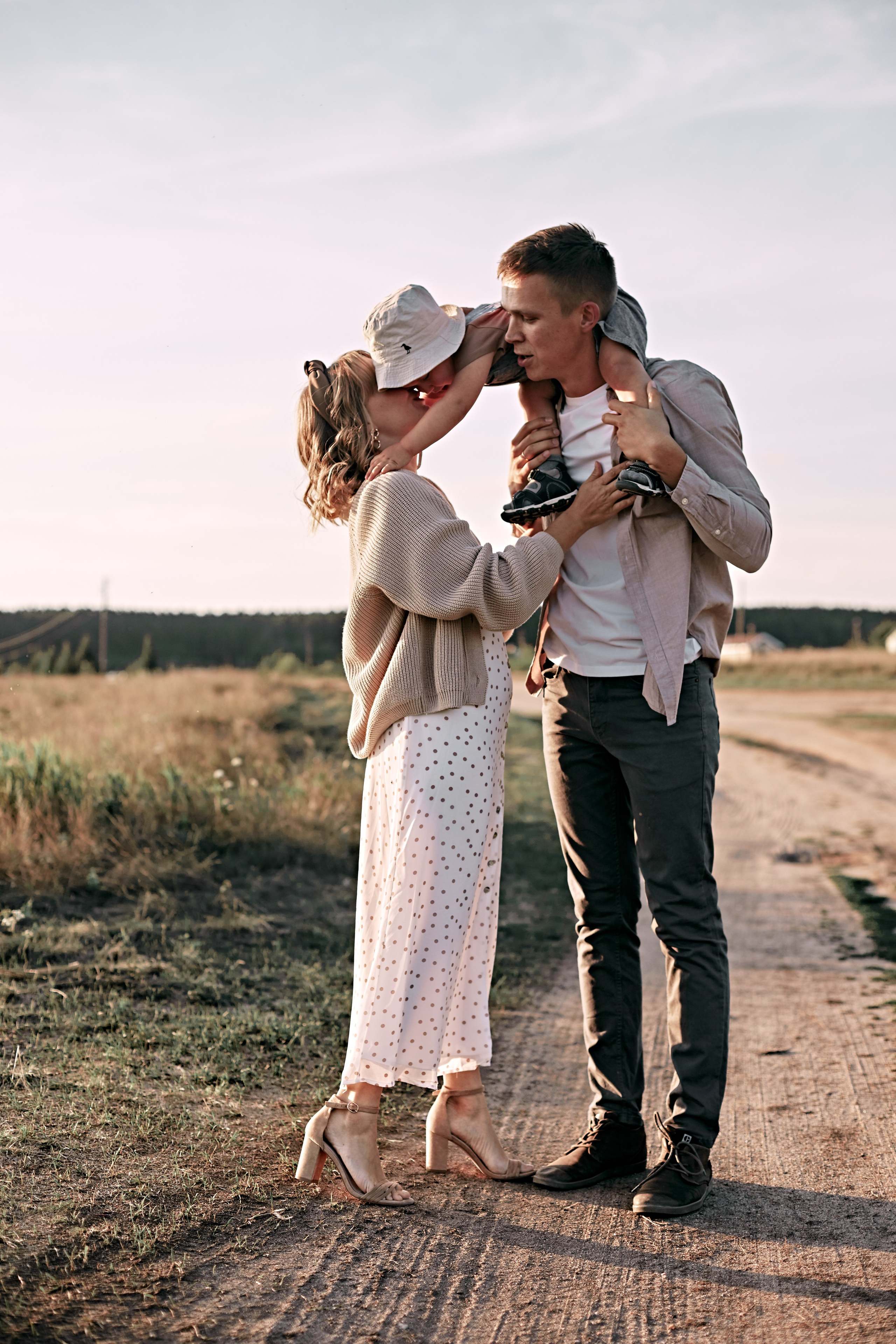 Катя с семьей. Порог Ревун. Главная