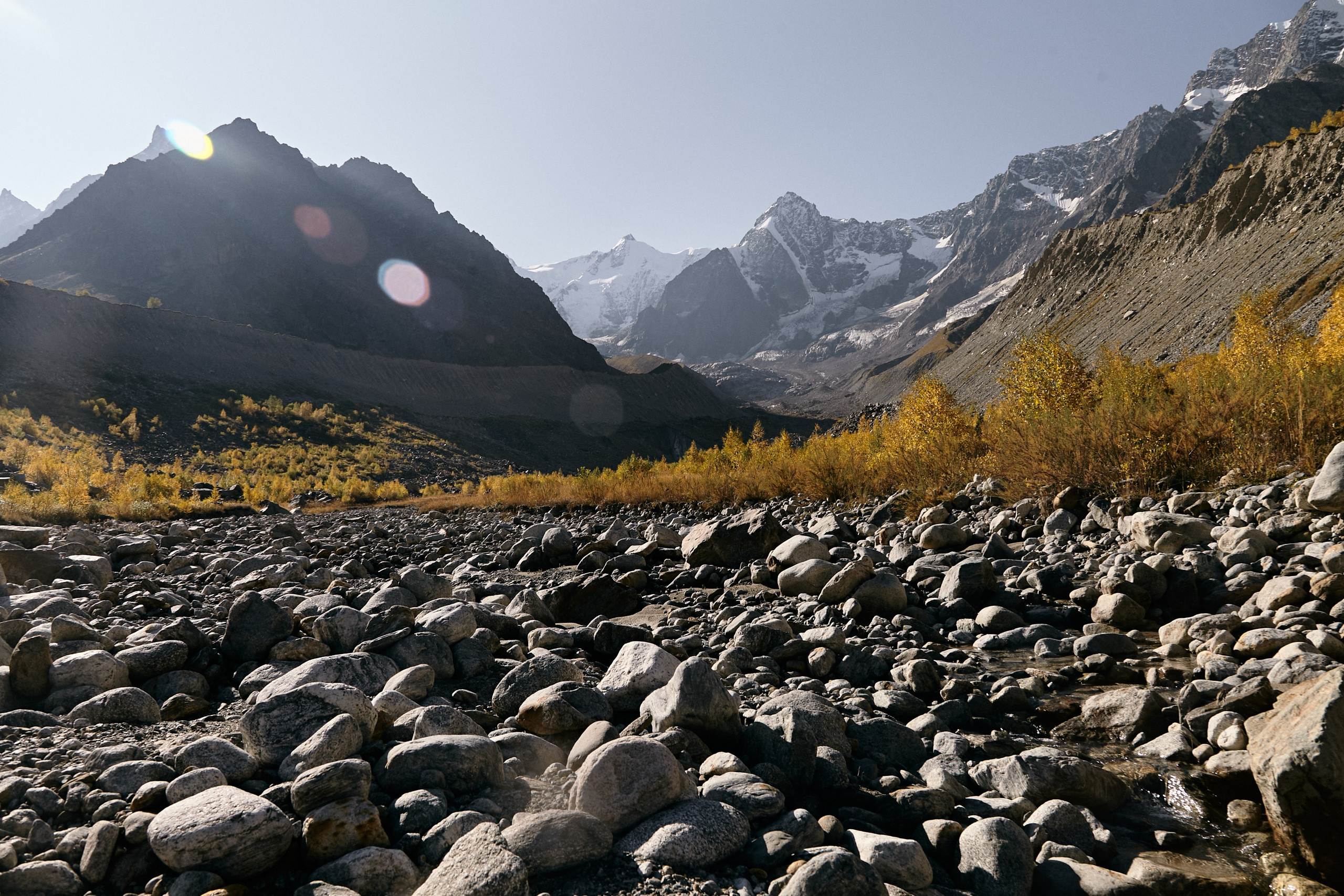 Чегем, дорога к леднику Шаурту. Фотограф Продюсер в горах КБР / Москва  Нальчик Горы