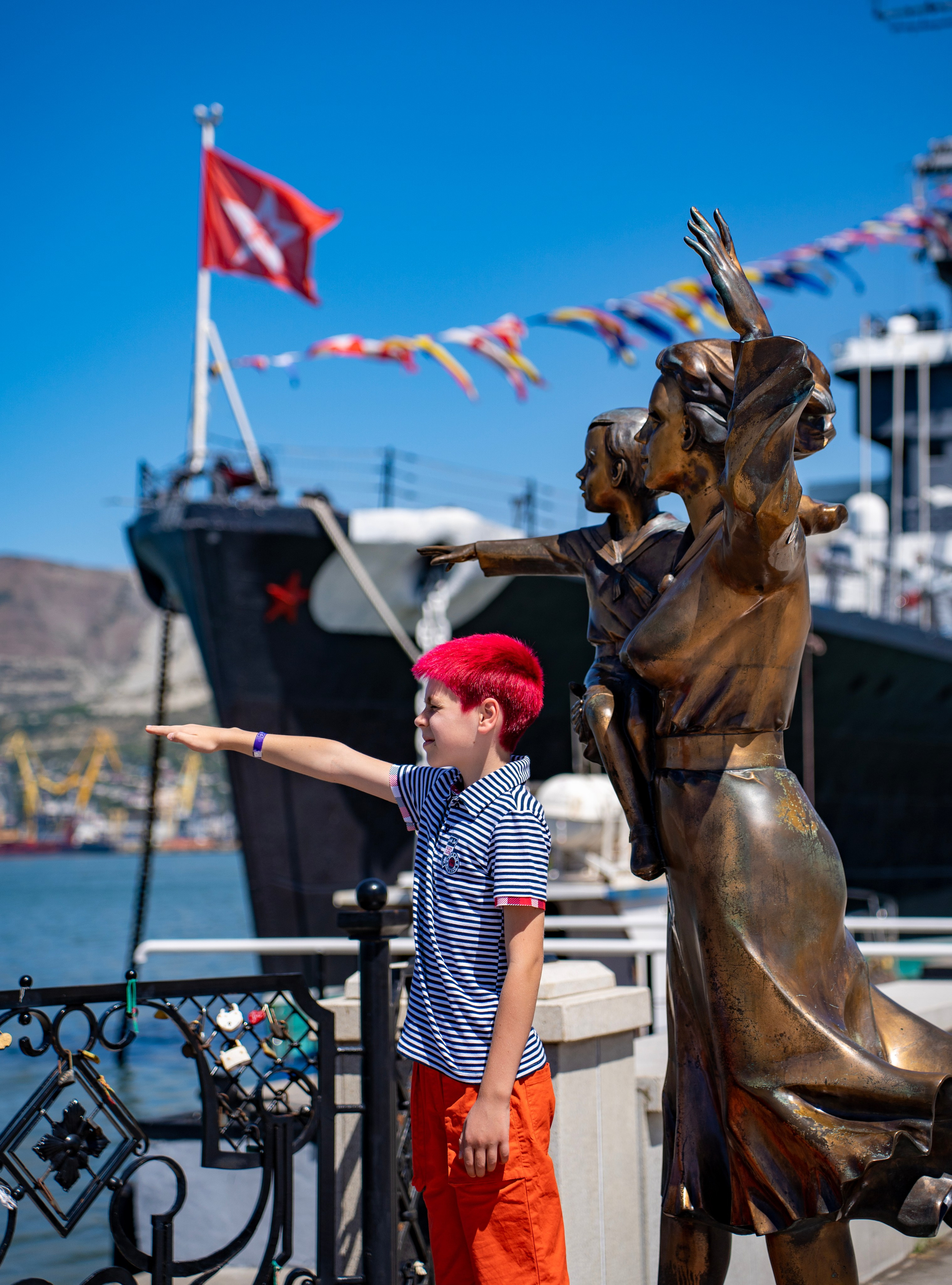 Летняя фотопрогулка по Новороссийску. Семейный и детский фотограф Екатерина Черняева. Снимаю портреты, love story, фотопрогулки, работаю на улице, в кафе, студии, дома у клиента