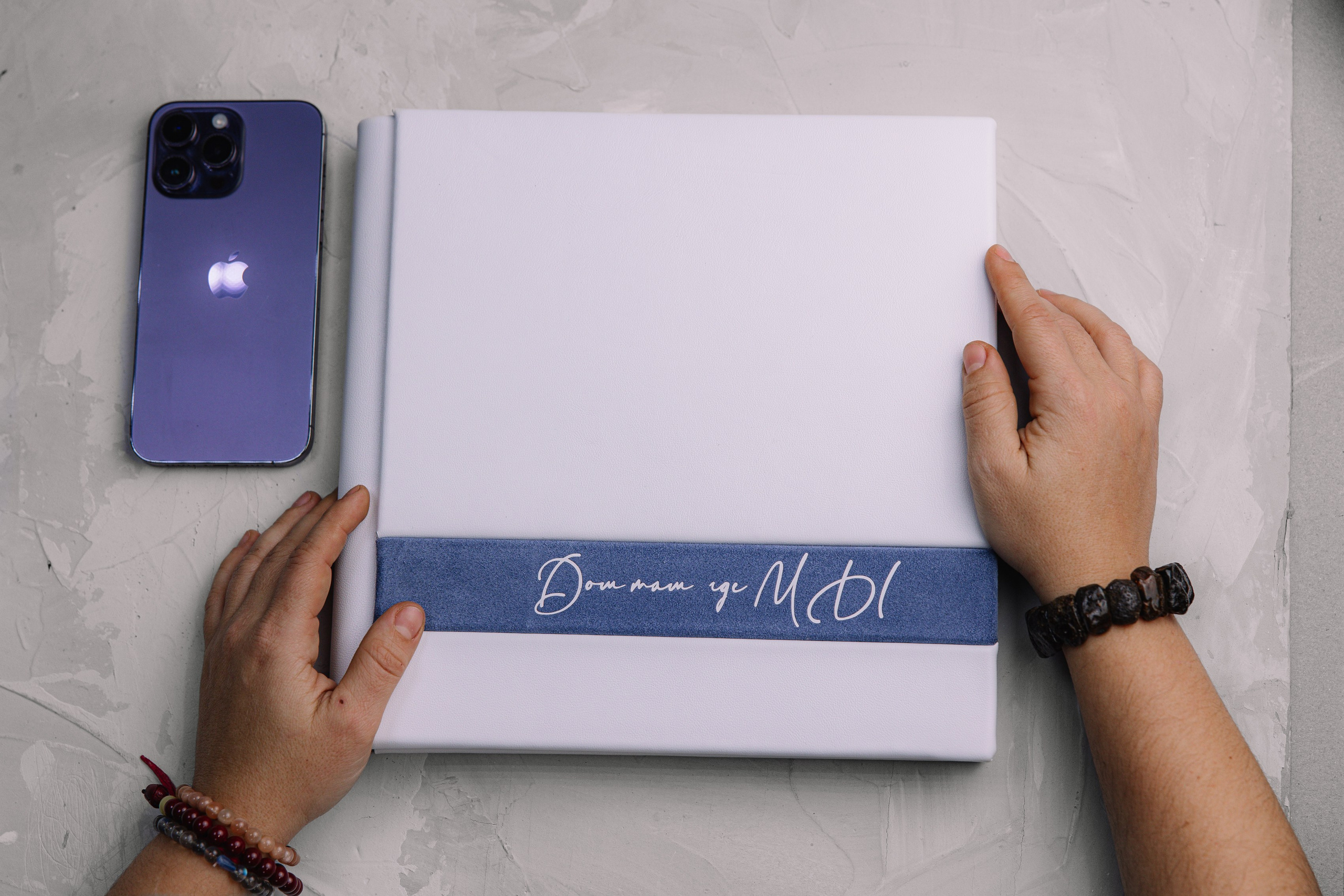 ВЛАСИ. Заказать индивидуальную фотокнигу ручной работы