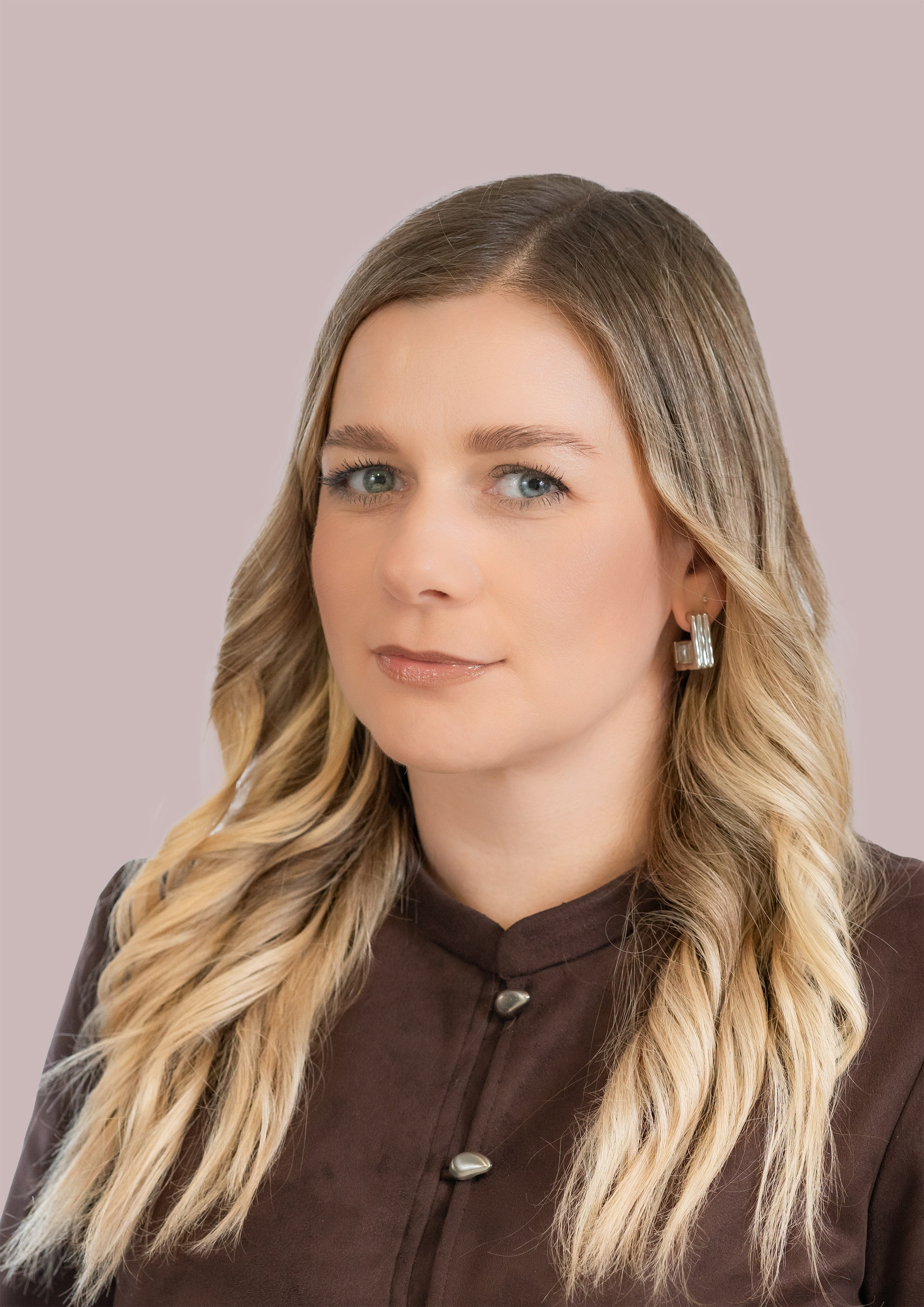 Корпоративные портреты сотрудников. Свадебный и семейный фотограф в Омске Белозерова Александра