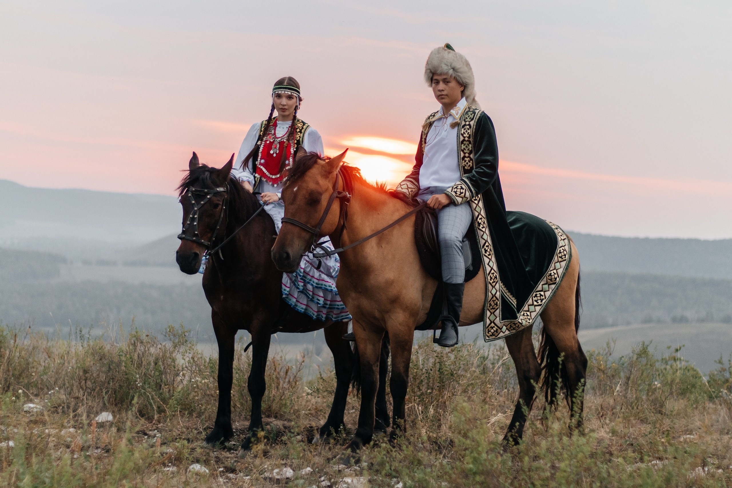 В НАЦИОНАЛЬНОМ КОСТЮМЕ. Фотограф/Видеограф Рябов Дмитрий