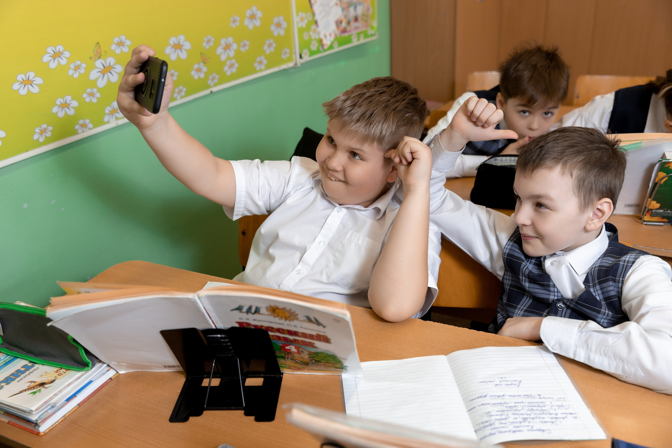 Школа 54 4А кл (2023-24) 2 часовая фотосессия в школе. Свадебный и Семейный фотограф г. Ижевск Гульназ Солдатова. Гульназ фото