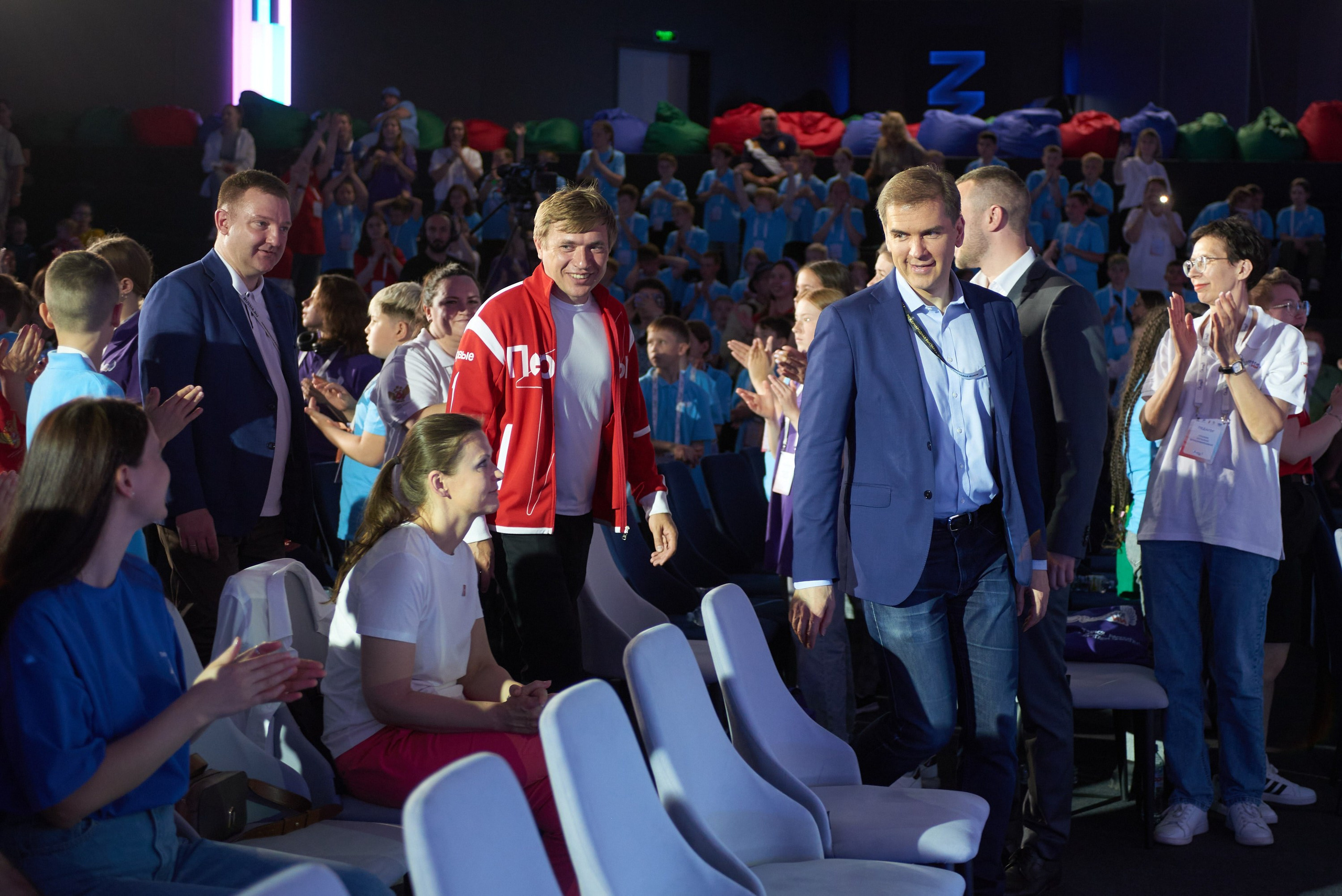 Орлята России 2024. Репортажный фотограф в Москве и Санкт-Петербурге — Профессиональная съёмка мероприятий | Данила Золкин