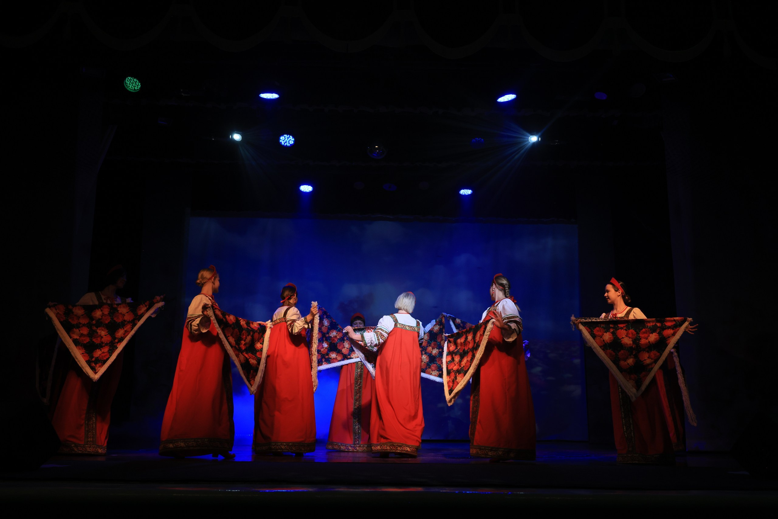 Концерт к 8 Марта в ДК «Металлург» г. Тула. Фотограф в Туле Крупский АнДРей. Фотостудия «КАДР71» в Туле