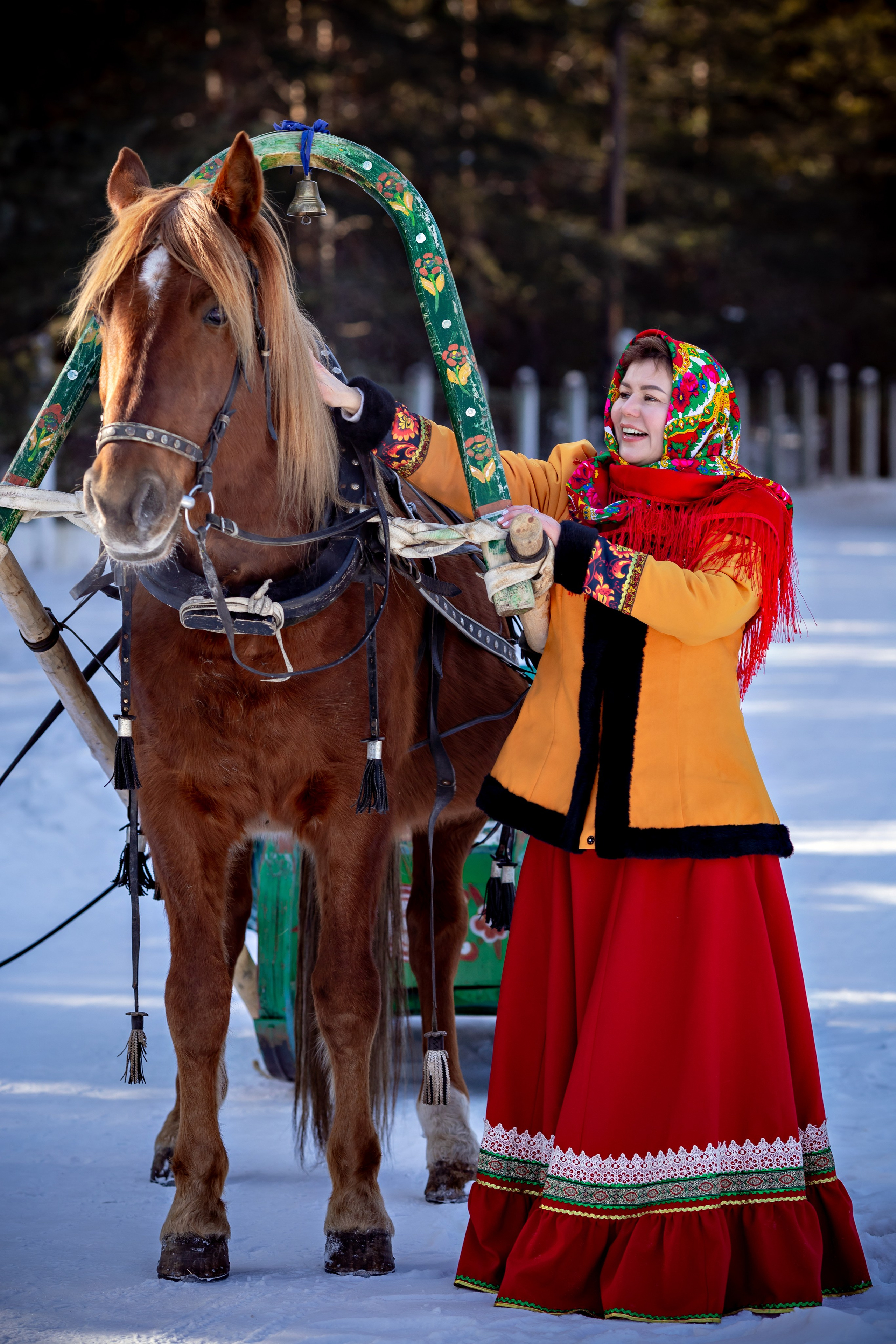 В национальных костюмах. Организую и проведу любые фотосессии в солнечной Бурятии, в Улан-Удэ!
