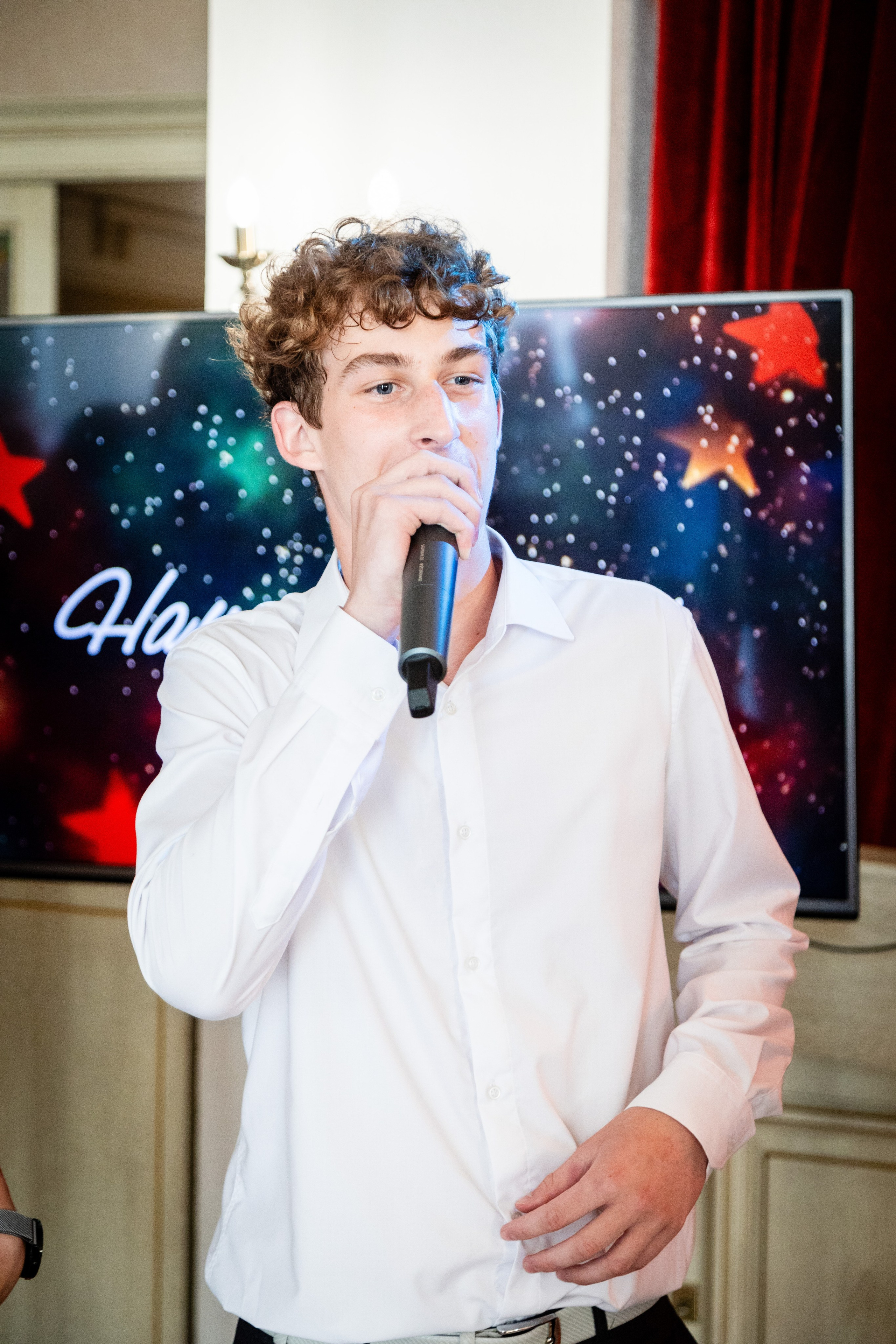 Школьный выпускной. Детский фотограф видеограф в Хабаровске Михаил Орлов