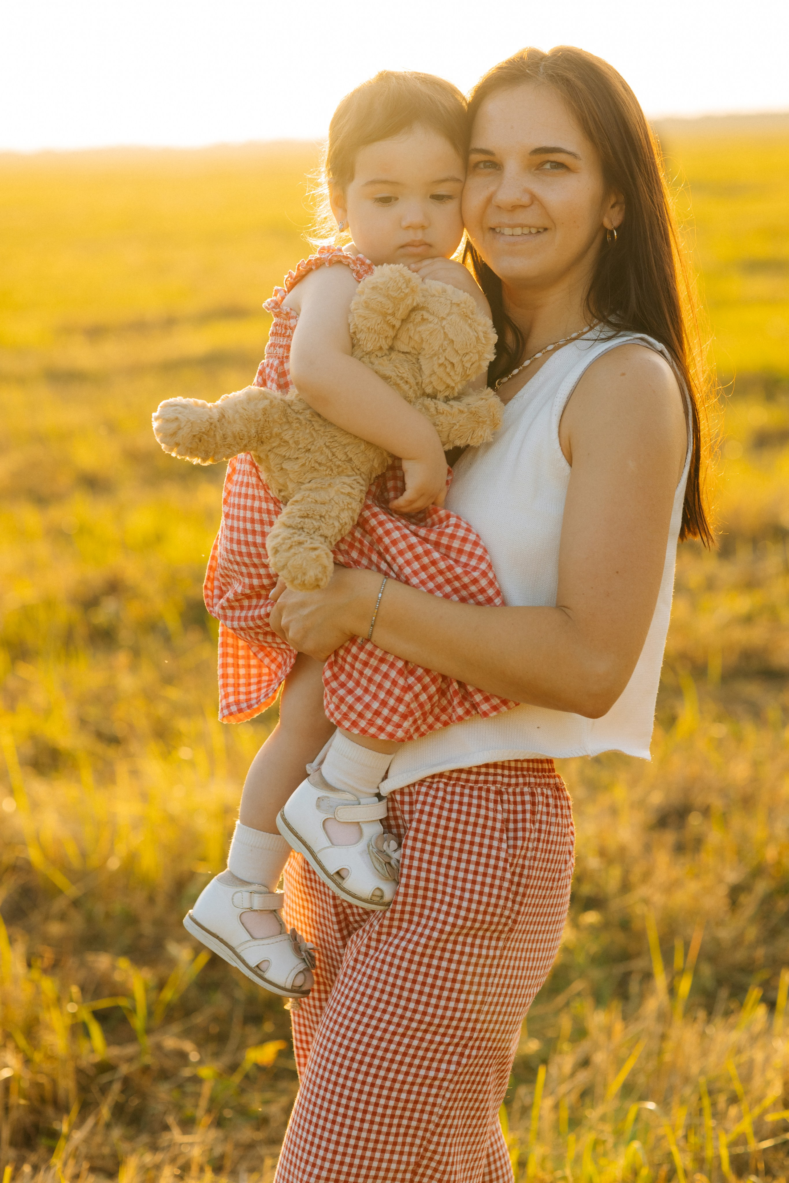 Алина и Бэлла. Фотографирую семьи, любовь и женский портрет