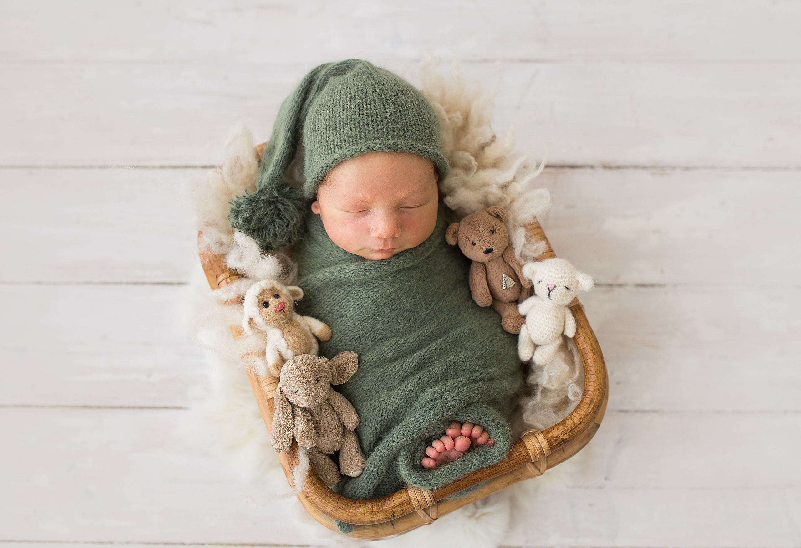 Фотосессия новорождённого. Фотограф новорождённых малышей и детский фотограф В Казани Лана Максим