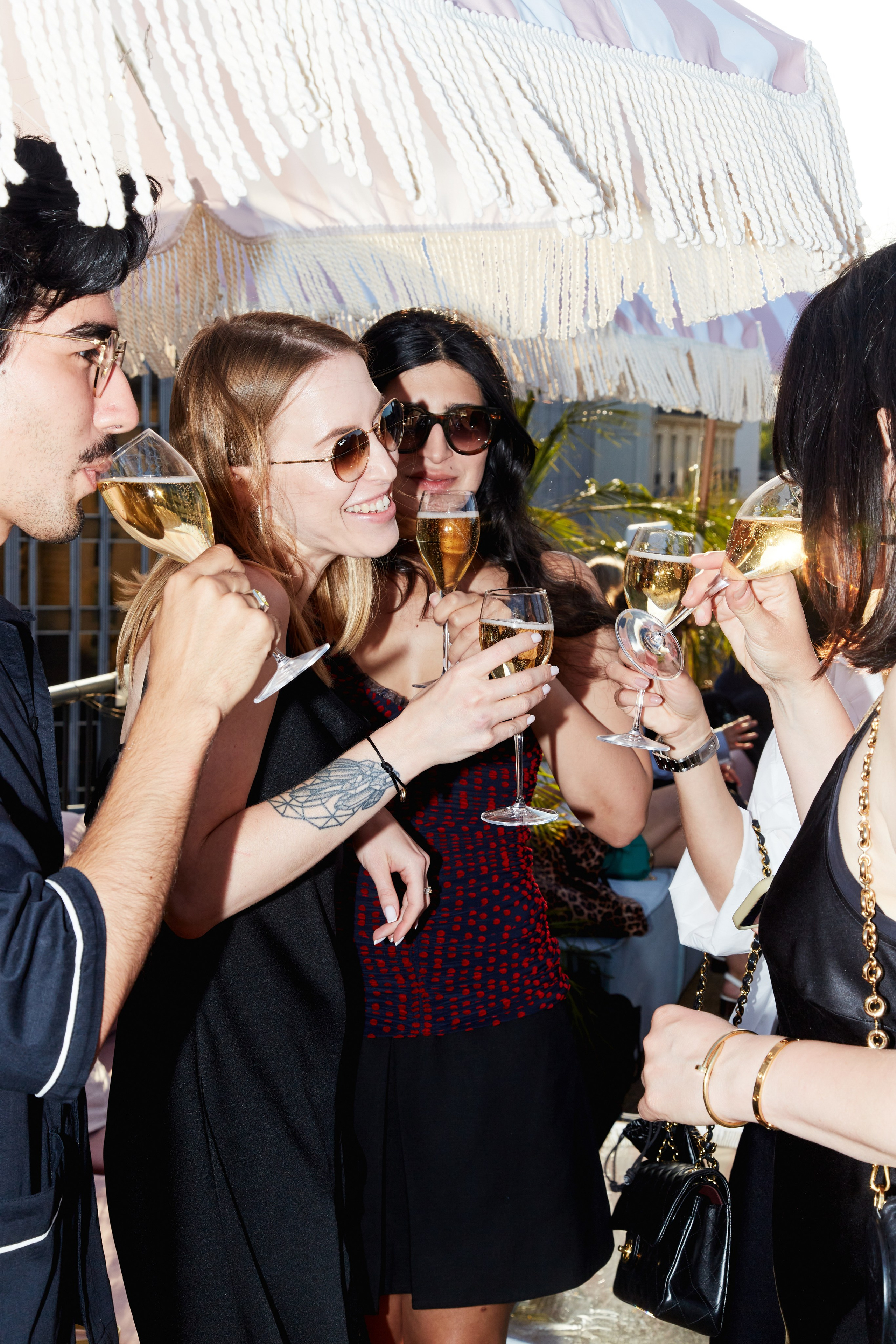 FEVER FRIENDS PARIS PARTY. Photographer Daria Ilkevich