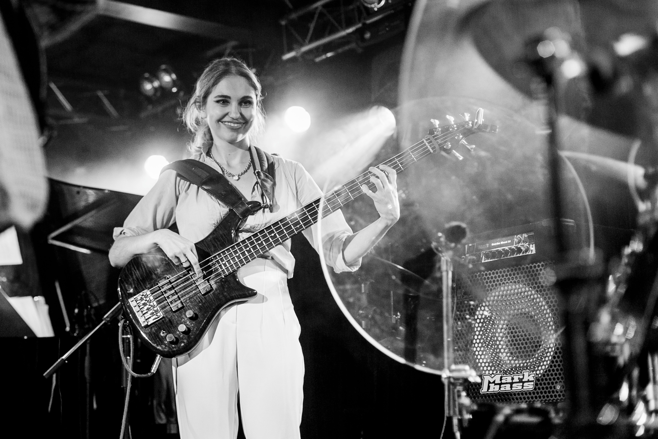 Фотосъемка концерта Дарьи Шорр в клубе Алексея Козлова. Репортажный фотограф Борис Геер