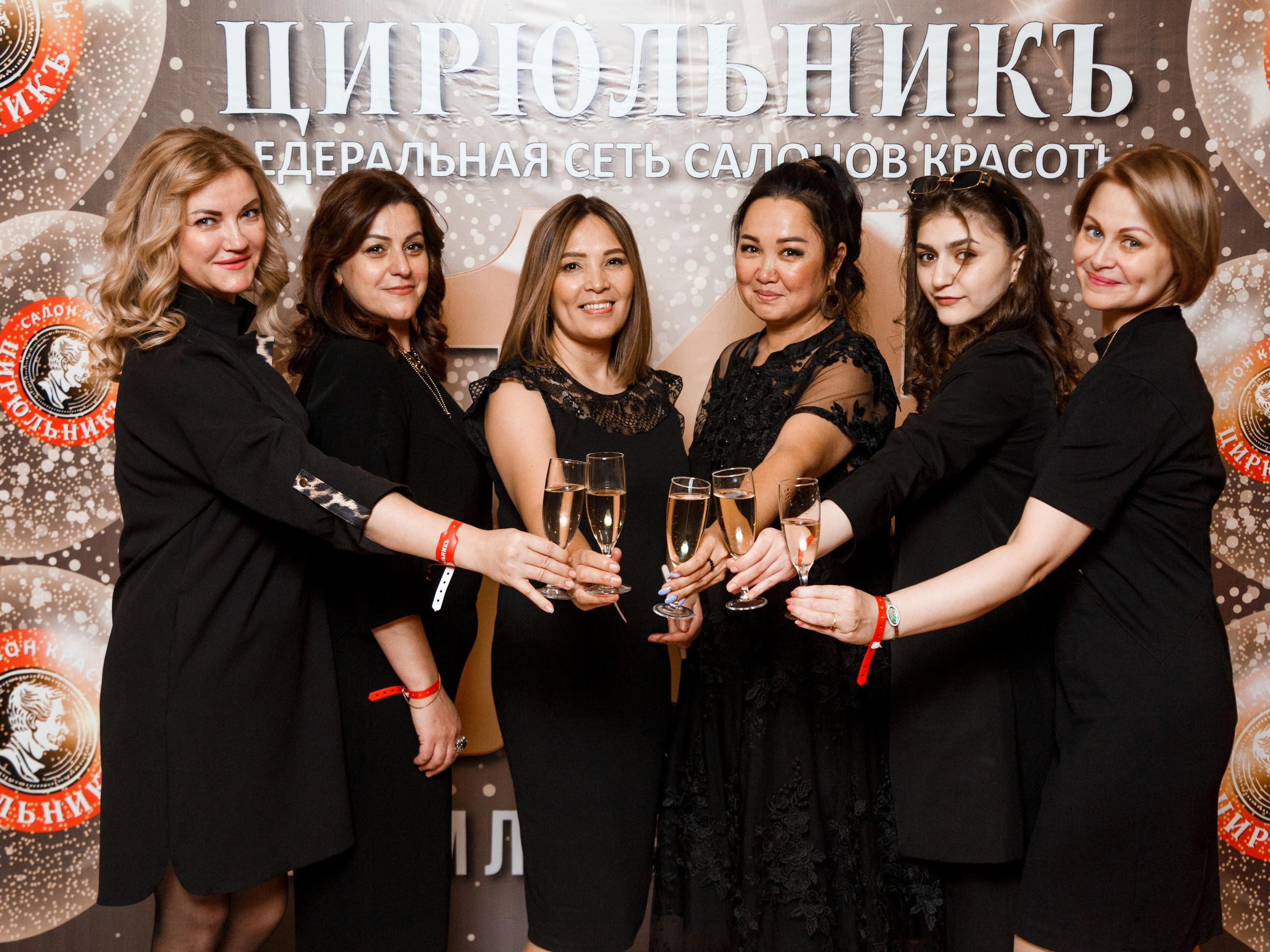 День рождение компании ЦирюльникЪ. Репортажный фотограф Борис Геер