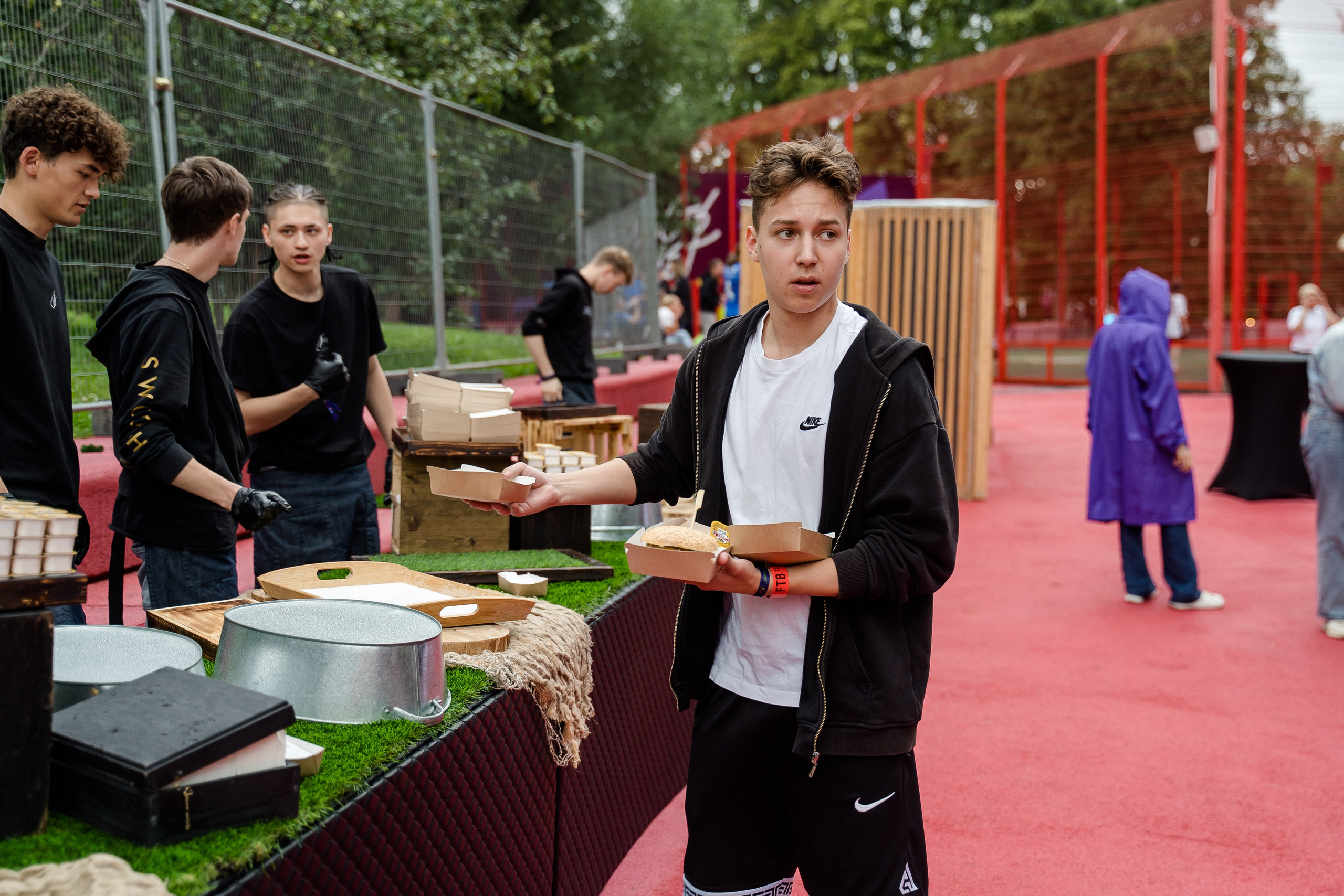 ФК «СКОРОСТЬ РЕШАЕТ» от СБП, РПЛ и Плюс Дача. Репортажный и свадебный фотограф в Москве