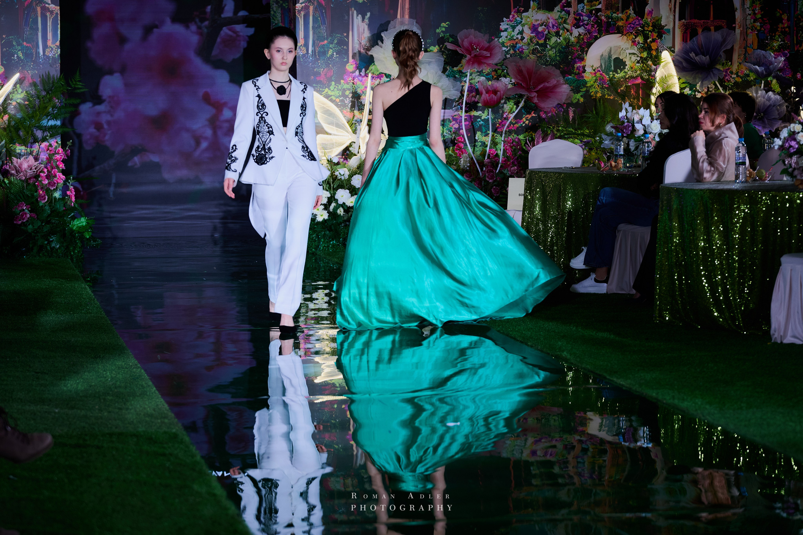 Золотая Неделя Моды. Фотограф Роман Адлер