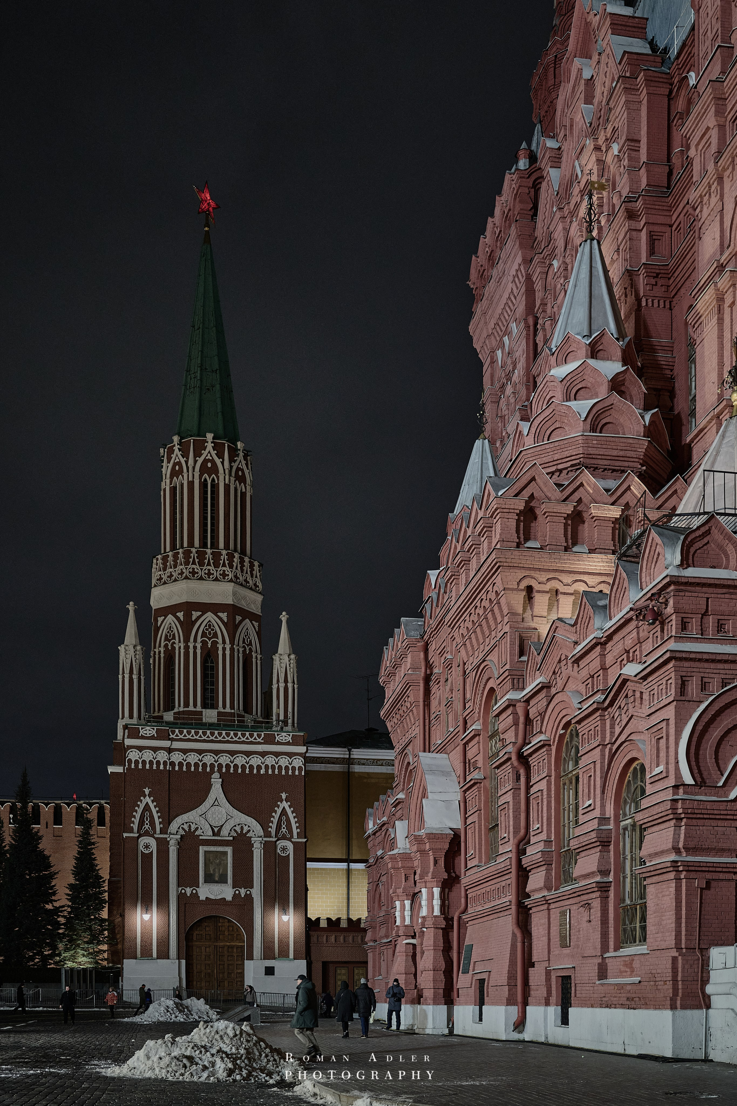 Новогодняя ночная Москва 2025. Фотограф Роман Адлер