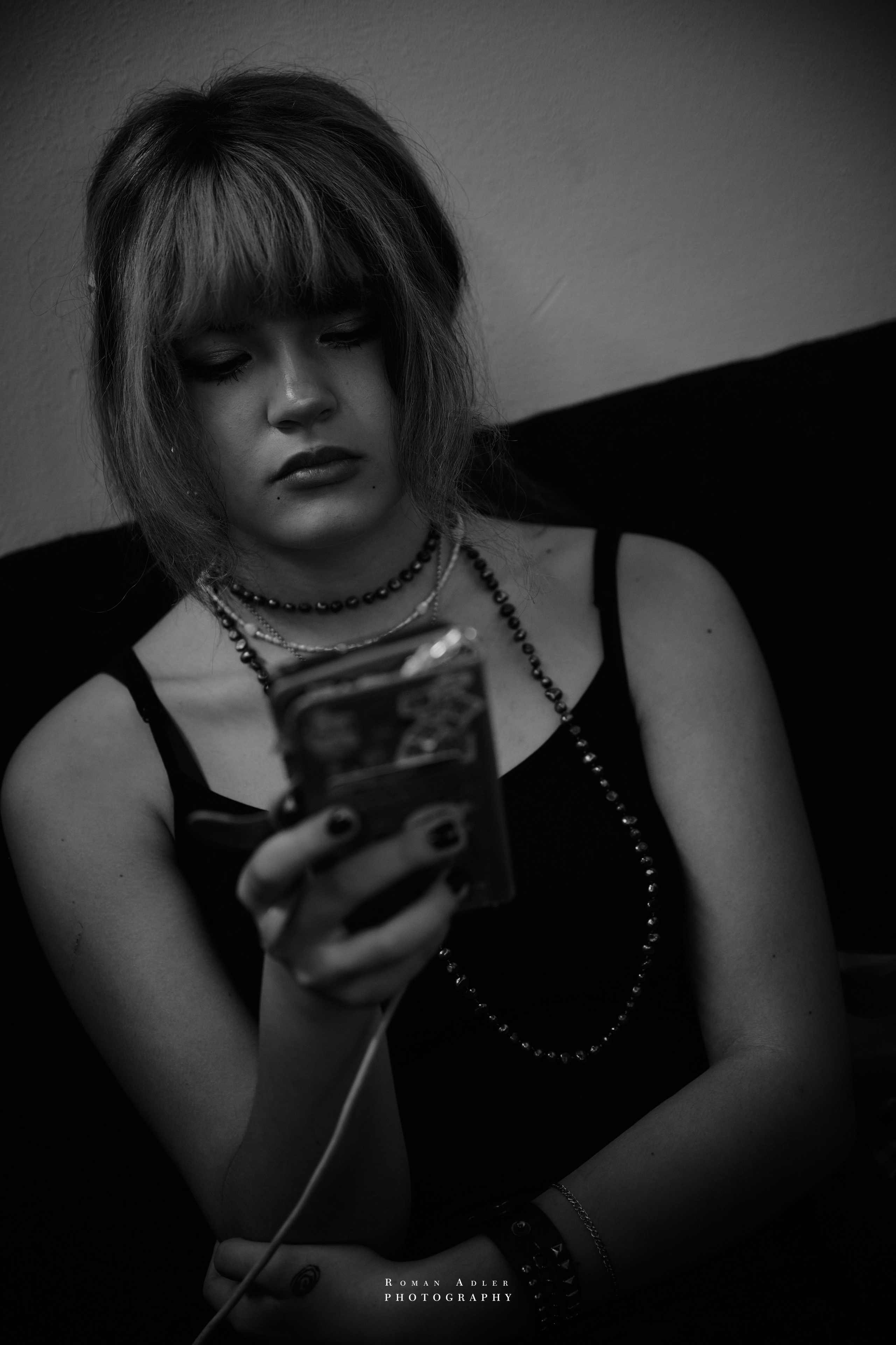 Бэкстейдж подготовки шоу Андрея Вишневского. Photographer Roman Adler