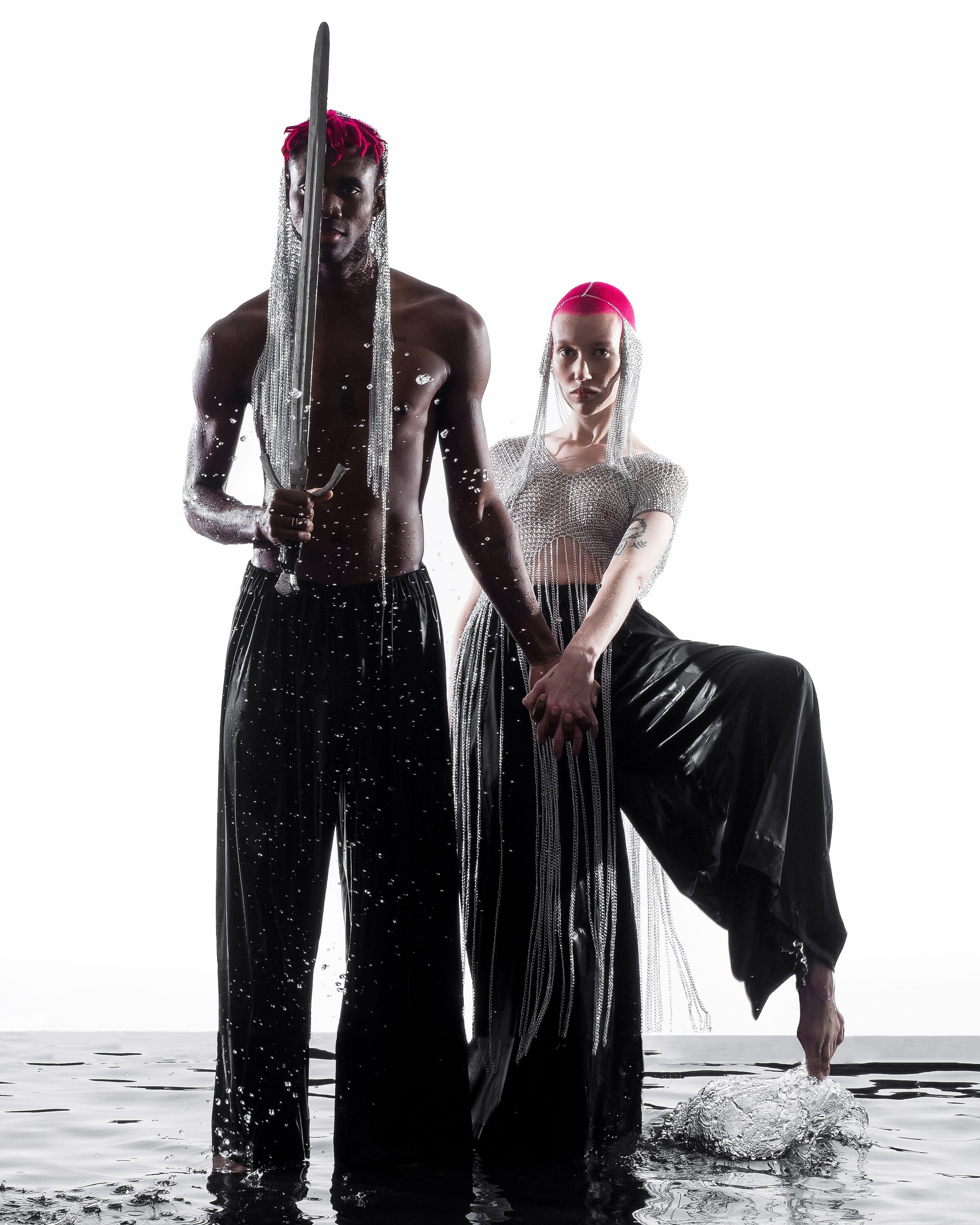 Съёмка для бренда одежды из цепей Nevoda. Фотограф Кристина Берг