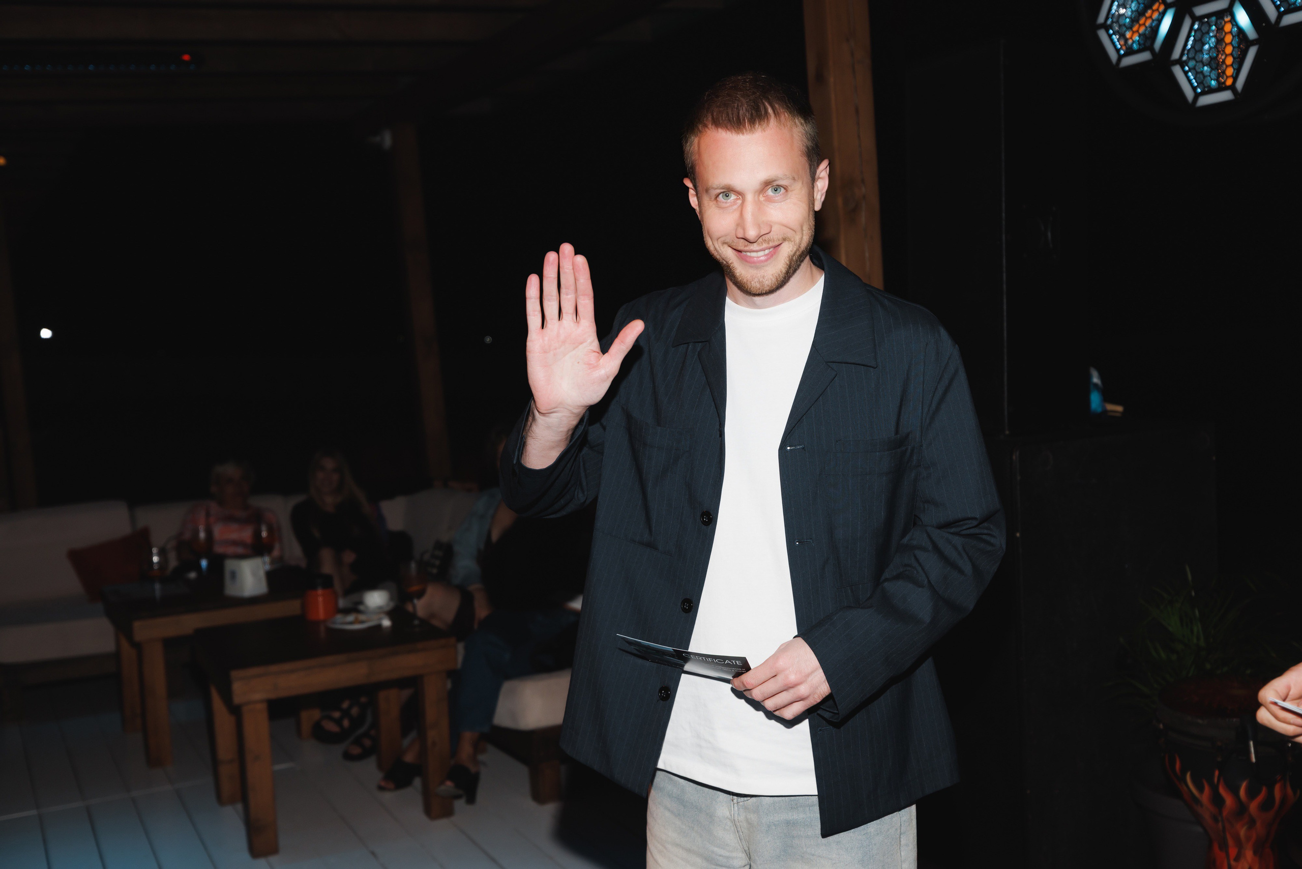 TROPICAL DISCO BIRTHDAY PARTY