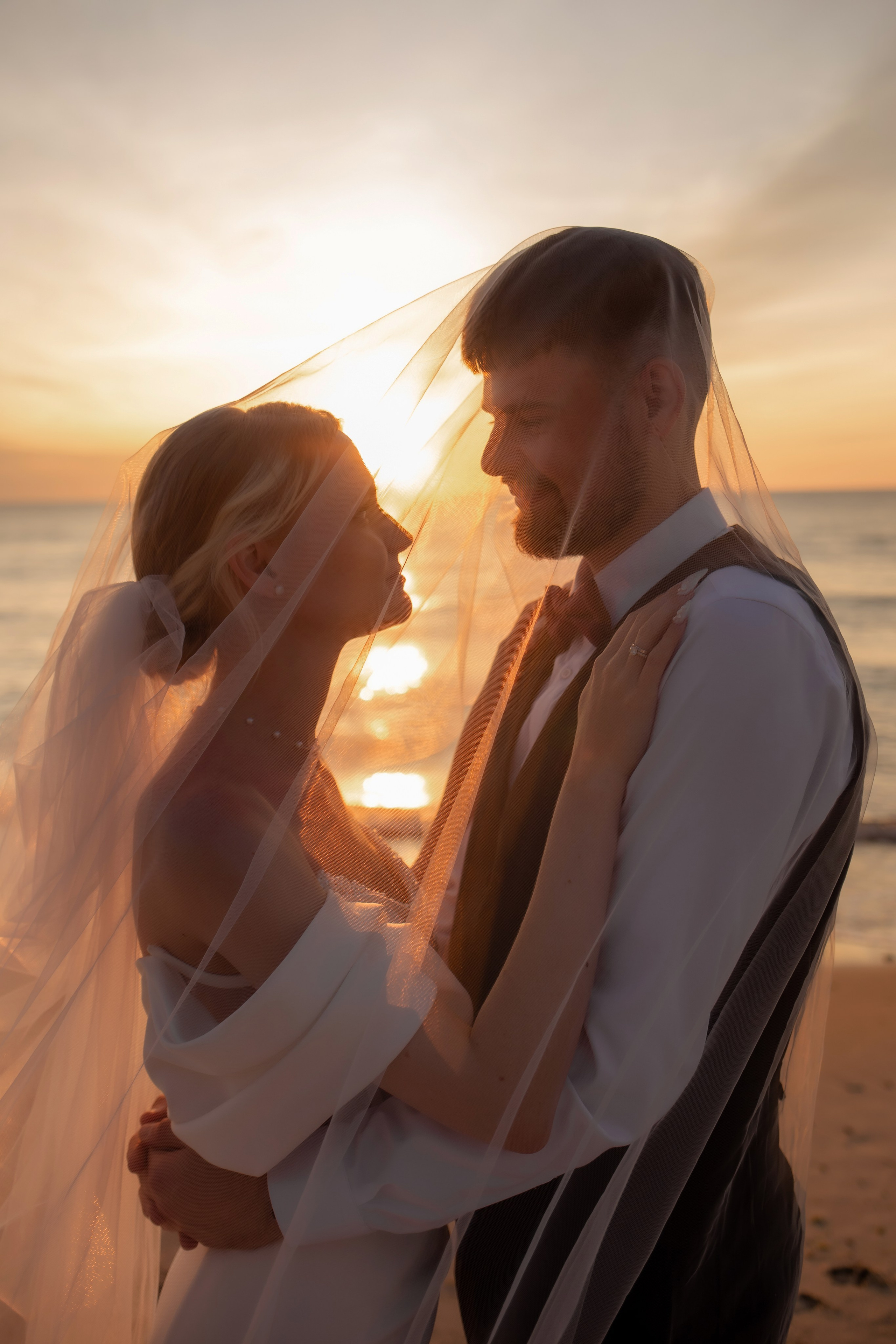 Александра и Влад. На закате. Фотограф в Калининграде Решетникова Алина