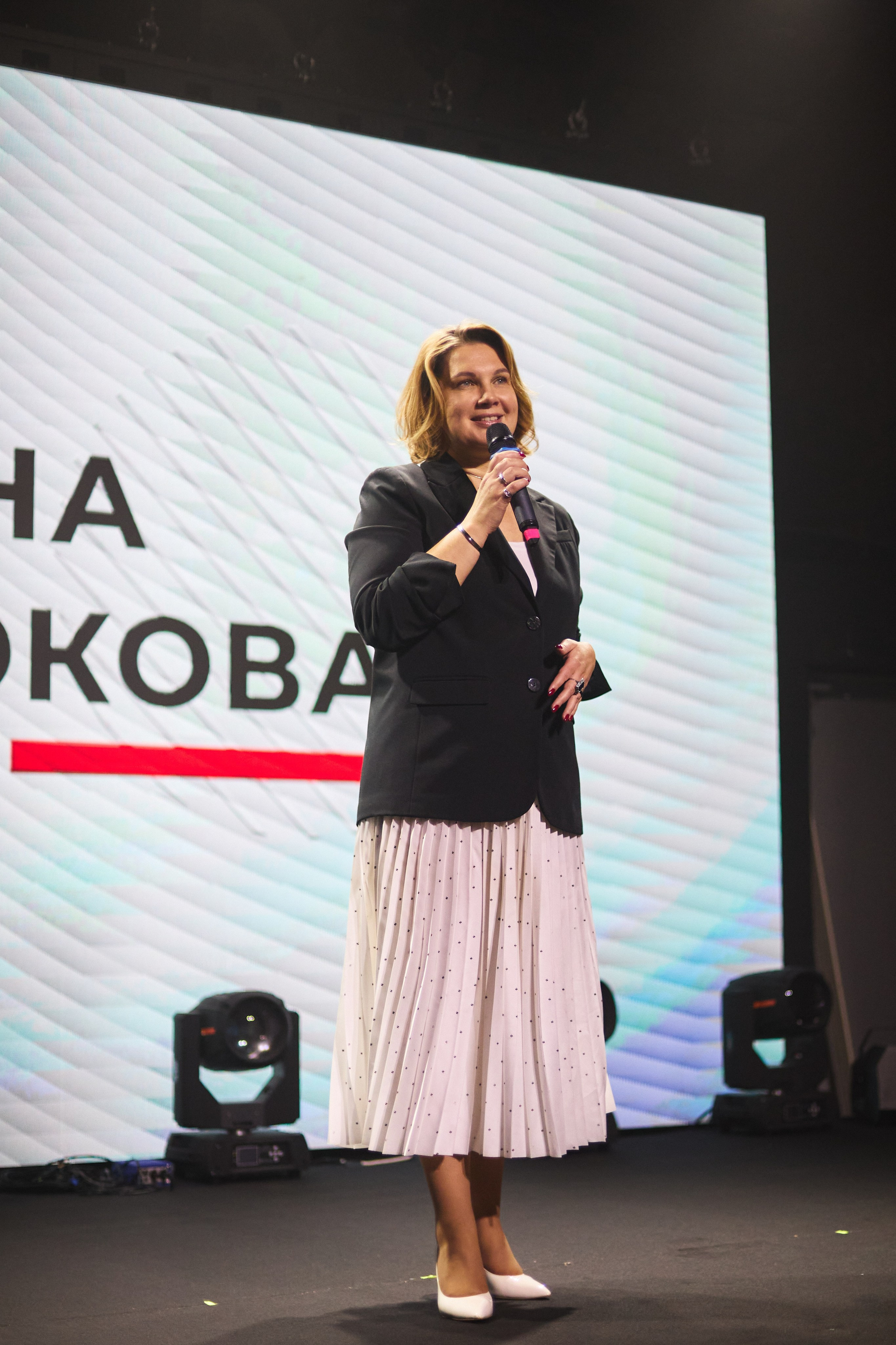 Альфа-Банк: Собрание Искусств в Санкт-Петербурге. КонТайм: профессиональная съемка для организаций