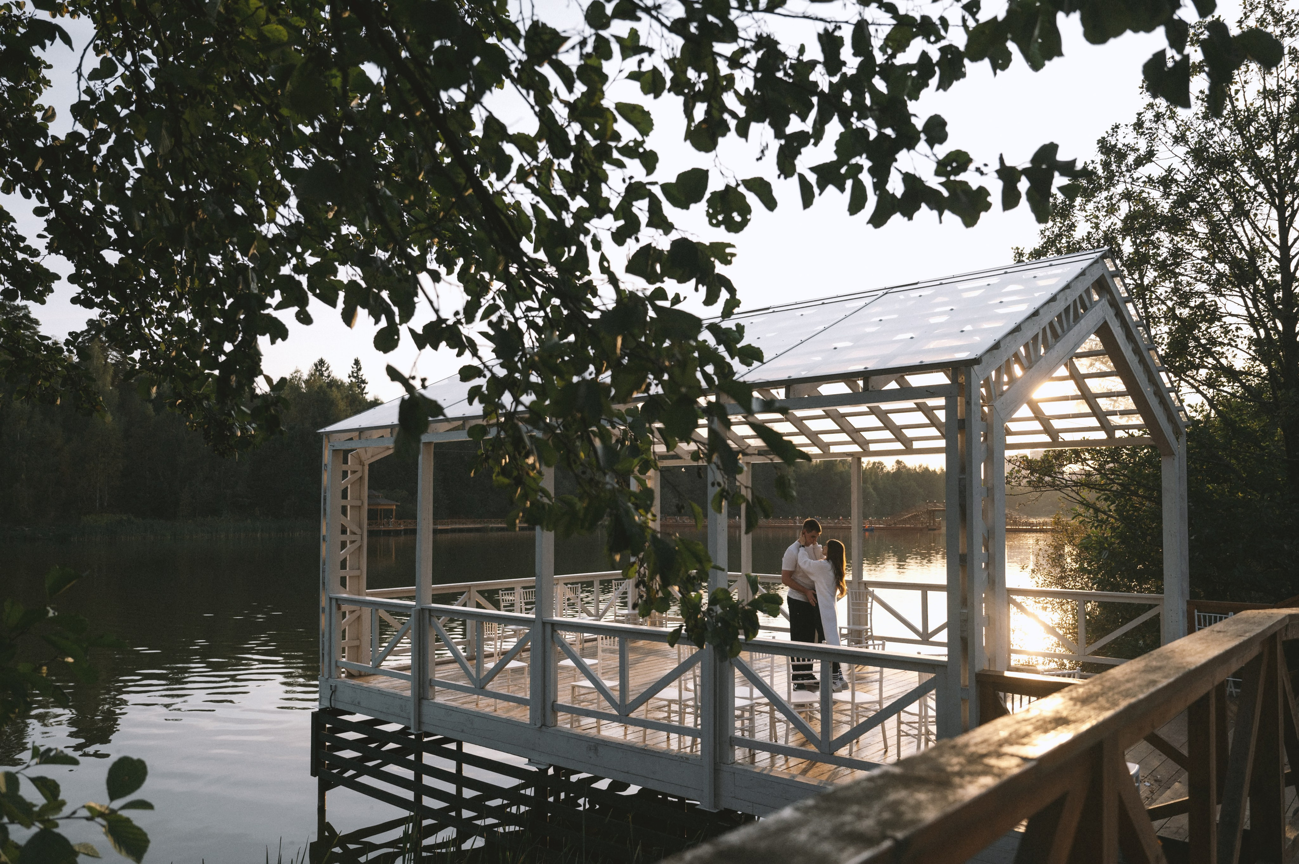 Фотосессия на закате в Гребнево. Свадебный и семейный фотограф Виктория Носачёва. Щелково, Москва и МО