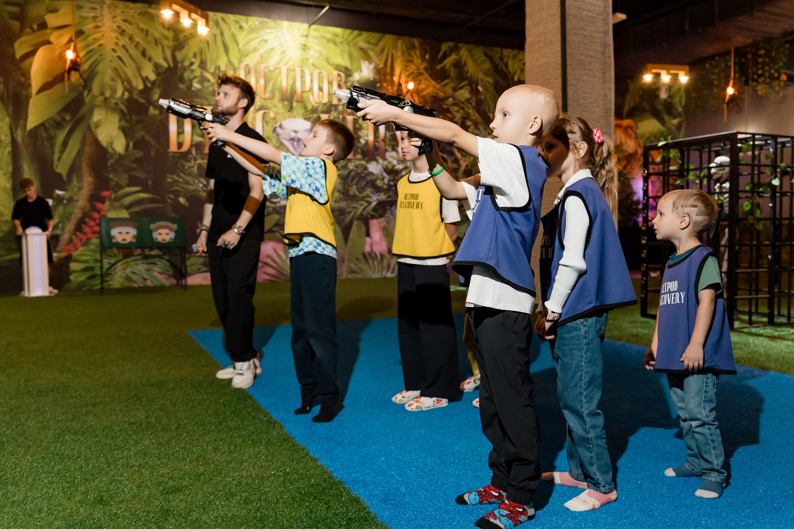 С Днем Рождения, Гена! Остров Discovery