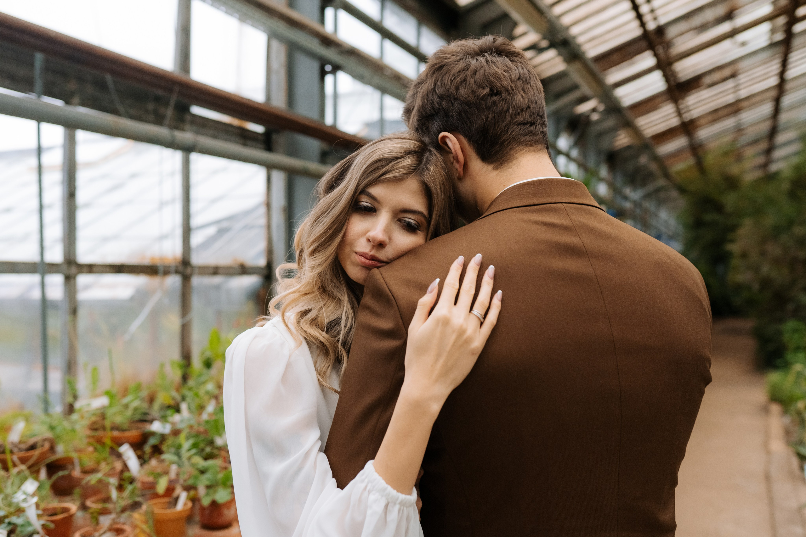 Свадебная фотосессия в оранжерее, Москва. Свадебный фотограф в Москве Анна Полушина