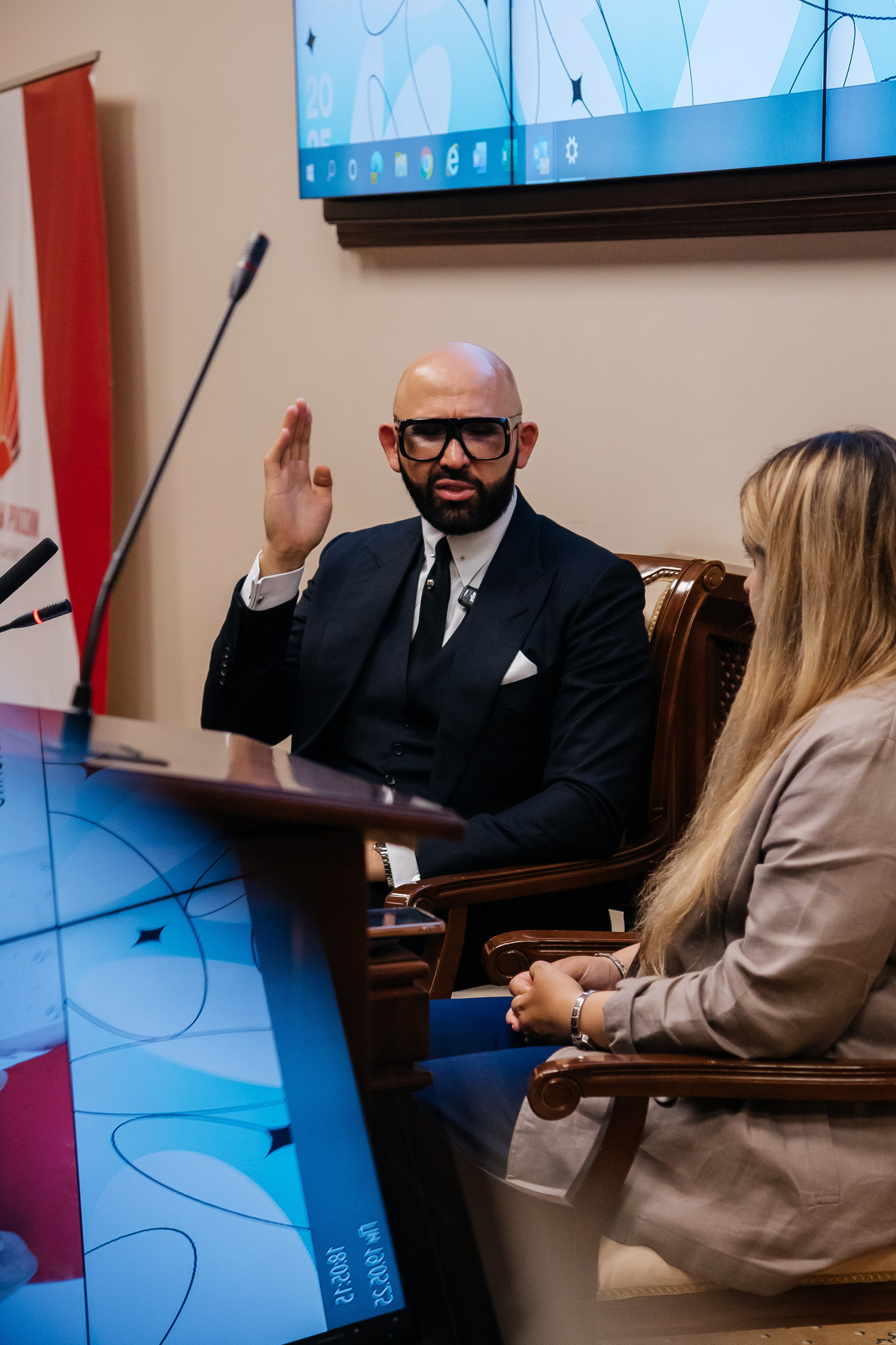 ЛЕКЦИЯ С НИКОЛАЕМ ВАСИЛЕНКО | Бизнес Капитаны. Фотограф Александр Бигари