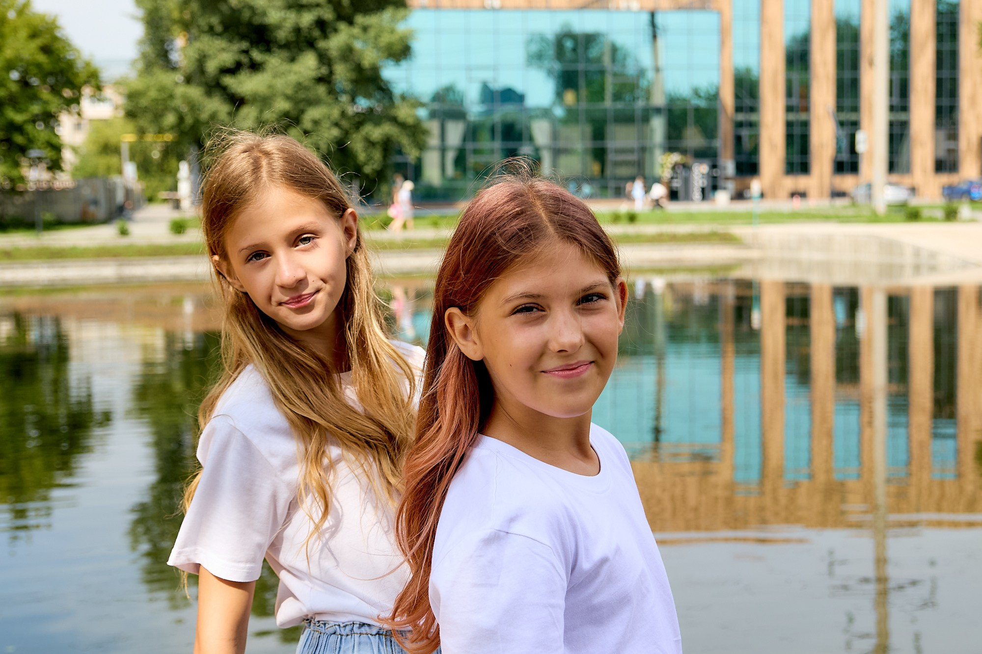 Подружки (прогулка в парке «Изумрудный»). Ольга Крынина. Ваш фотограф в Барнауле