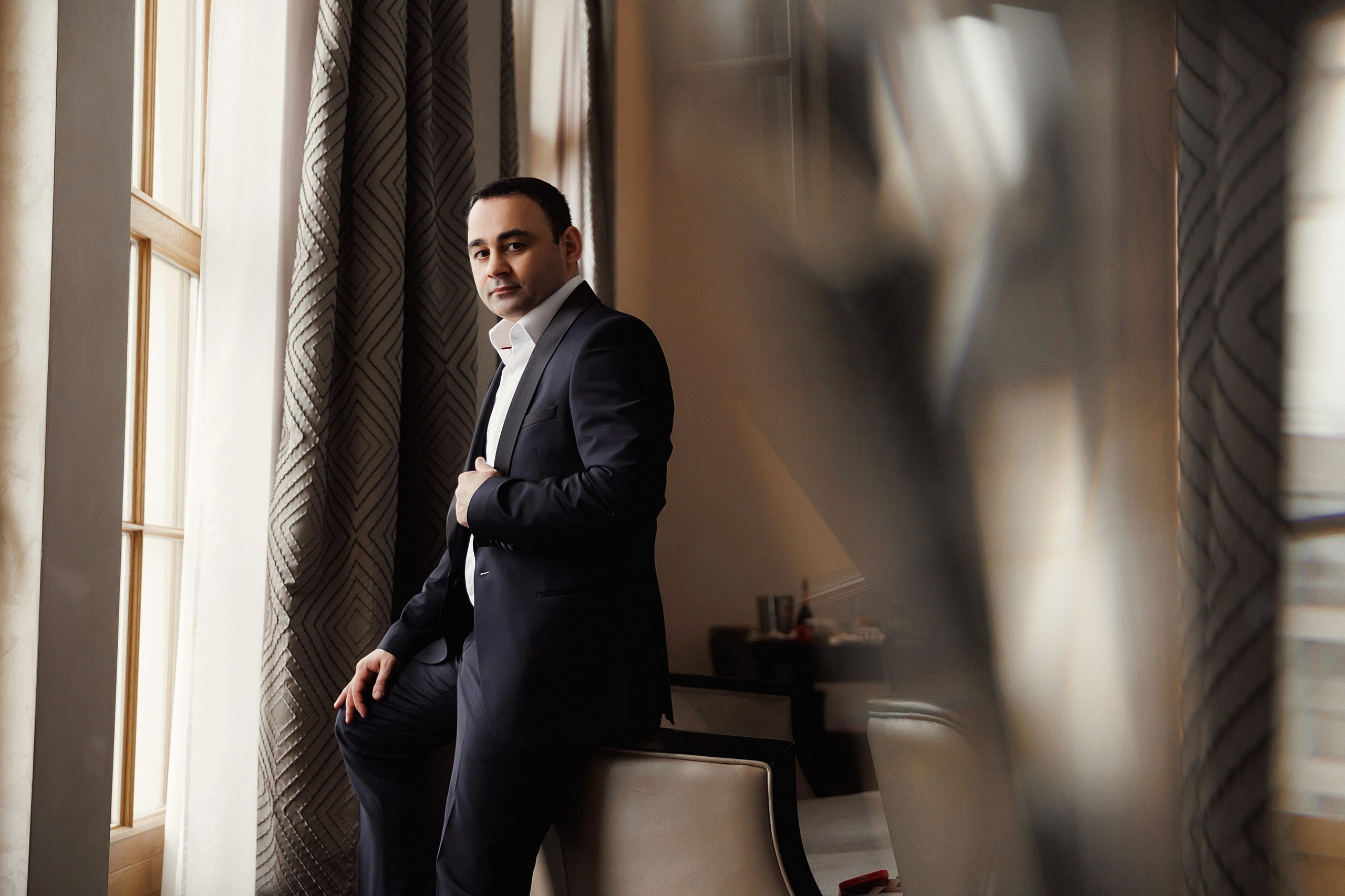 Свадебная фотосессия в отеле "Swissotel Resort Сочи Камелия". Свадебный и семейный фотограф в Сочи Денис Вялов