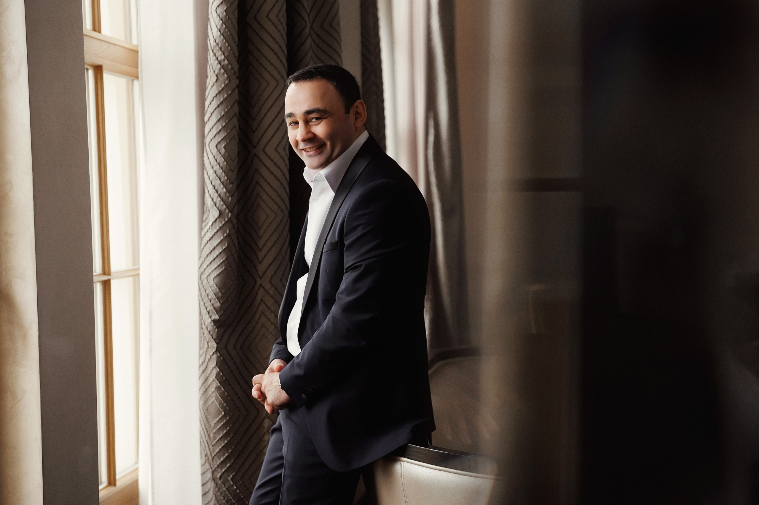 Свадебная фотосессия в отеле "Swissotel Resort Сочи Камелия". Свадебный и семейный фотограф в Сочи Денис Вялов