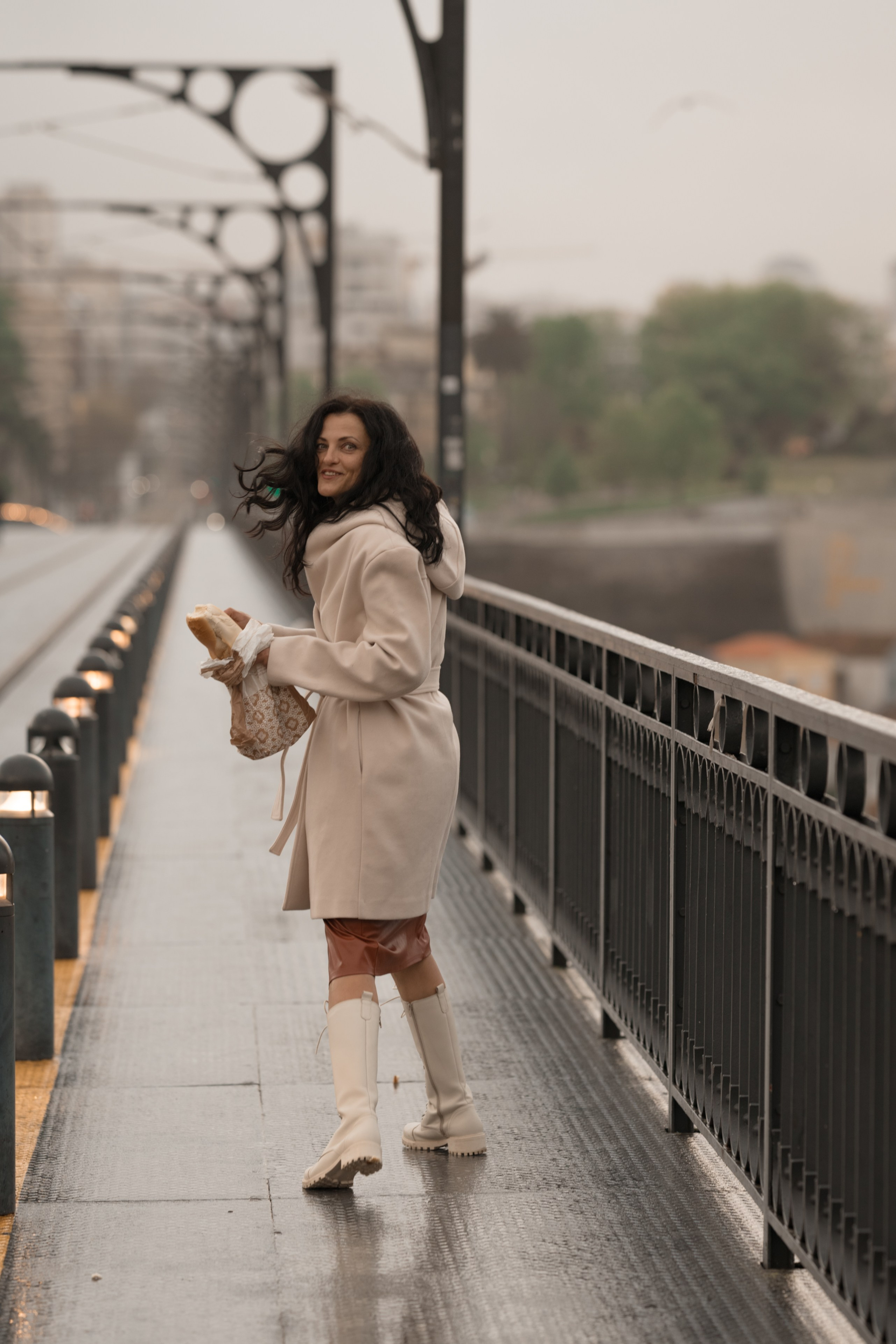 IRINA. FOZ. Anastasiia Antoniuk portrait, family and couple photographer, Portugal