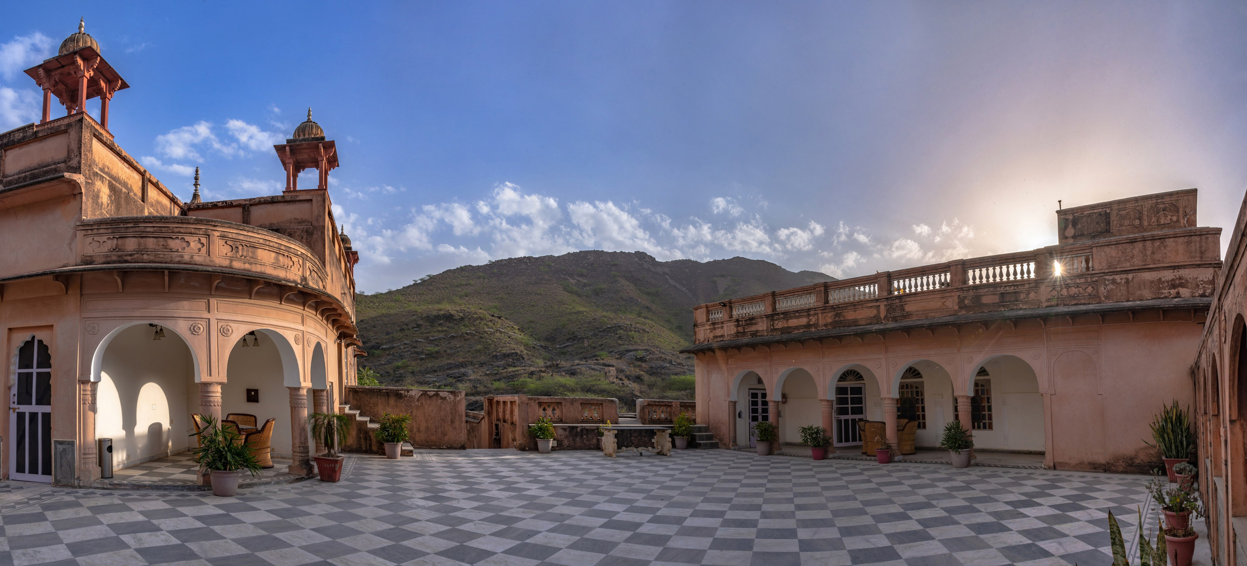 Дворец-отель Patan Mahal. Фотограф Лара Кучина