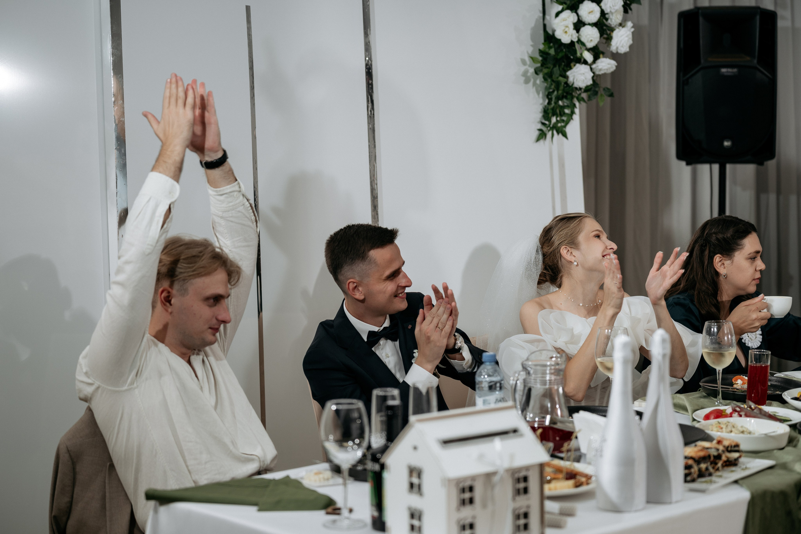 Свадебная фотография в Новороссийске - репортажная съёмка.