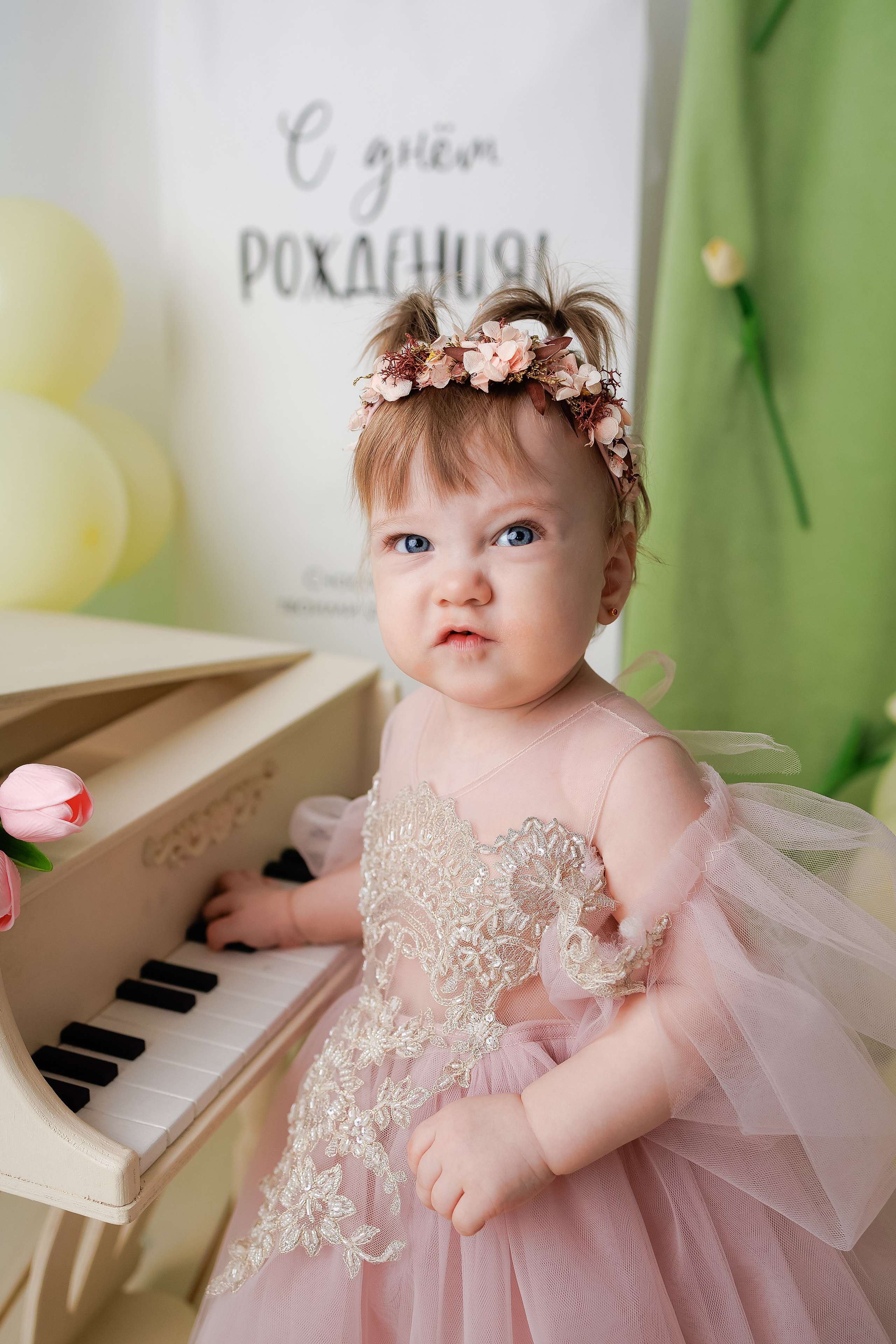 Аделине 1 годик. Фотограф новорожденный малышей Новосибирск