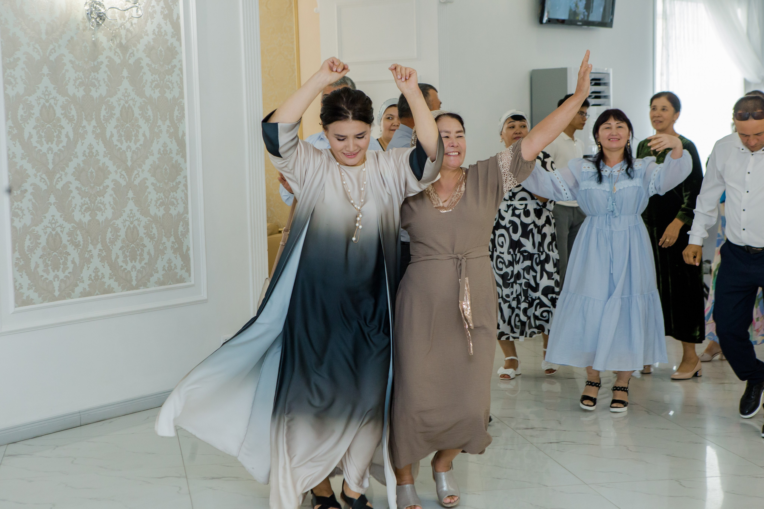 QYZ UZATU ZHADYRA. Свадебный и репортажный фотограф в Астане T.Yertay «Nomad media»