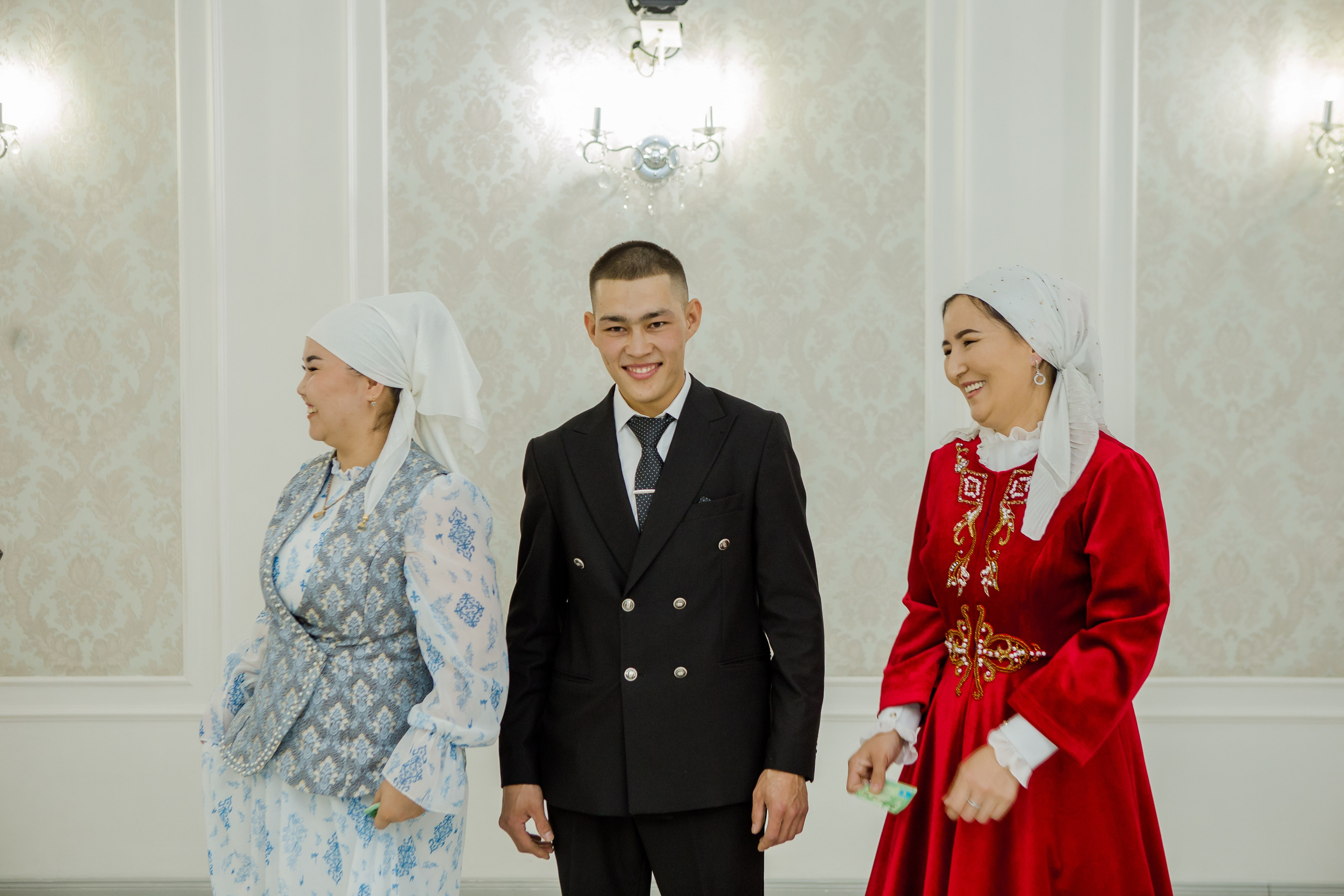 QYZ UZATU ZHADYRA. Свадебный и репортажный фотограф в Астане T.Yertay «Nomad media»