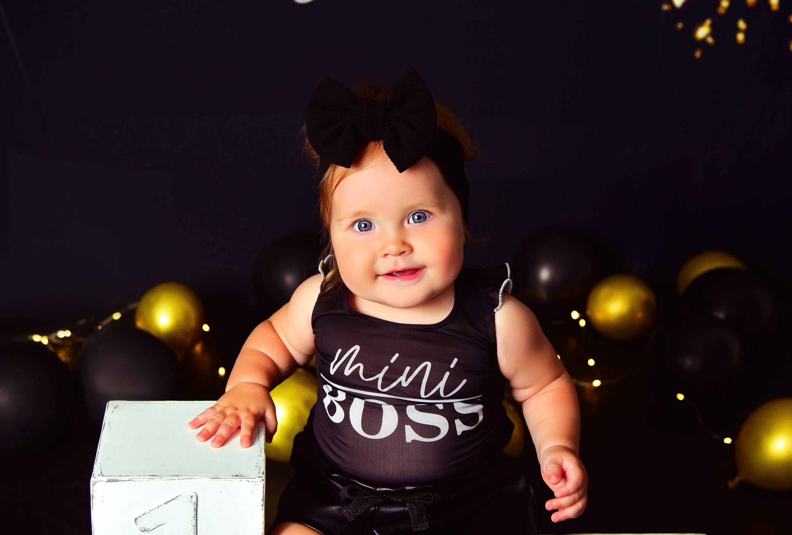 Малышки Антураж