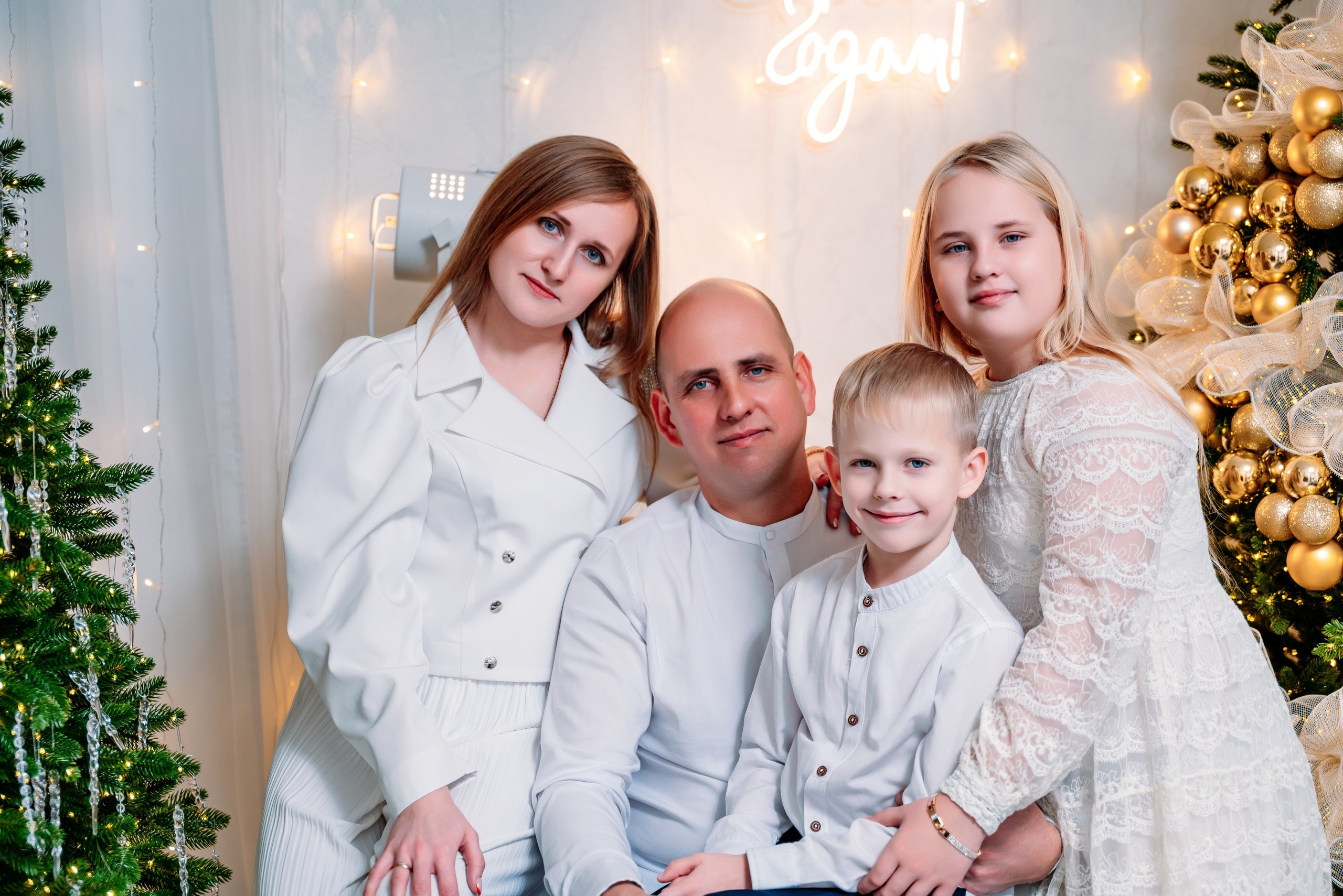 Новогодняя семейная фотосессия. Фотограф Алёна Царькова. Киселевск