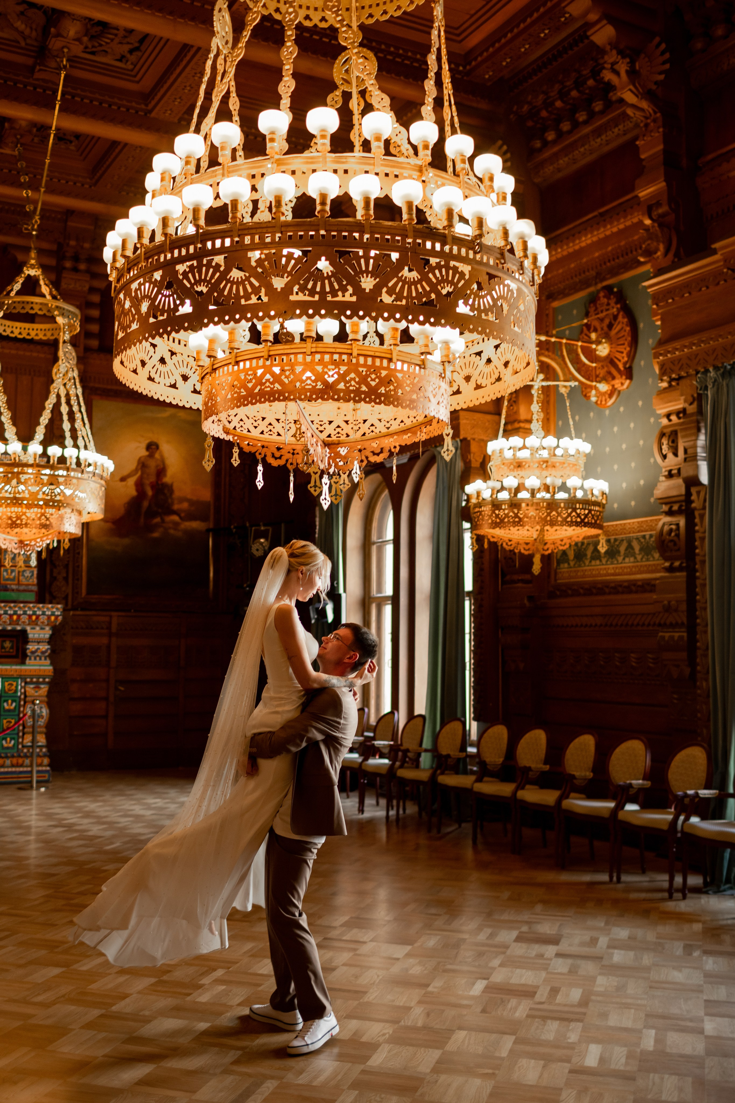 Свадебная фотосессия во дворцах Петербурга. Свадебный фотограф Кирилл Белый