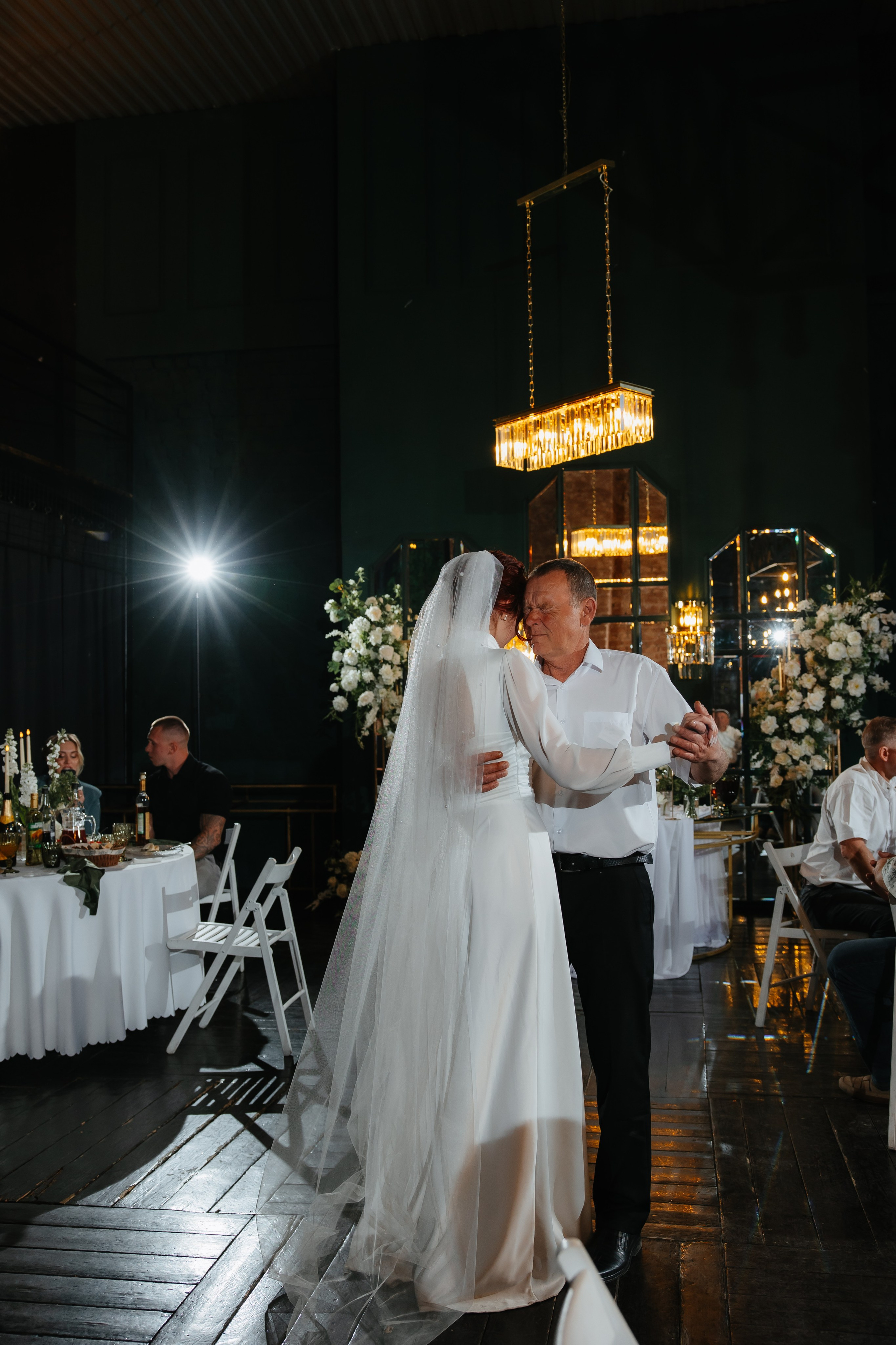 Анастасия и Владимир. Студия 12.24. Алена Бадамшина — свадебный фотограф Воронеж / Москва