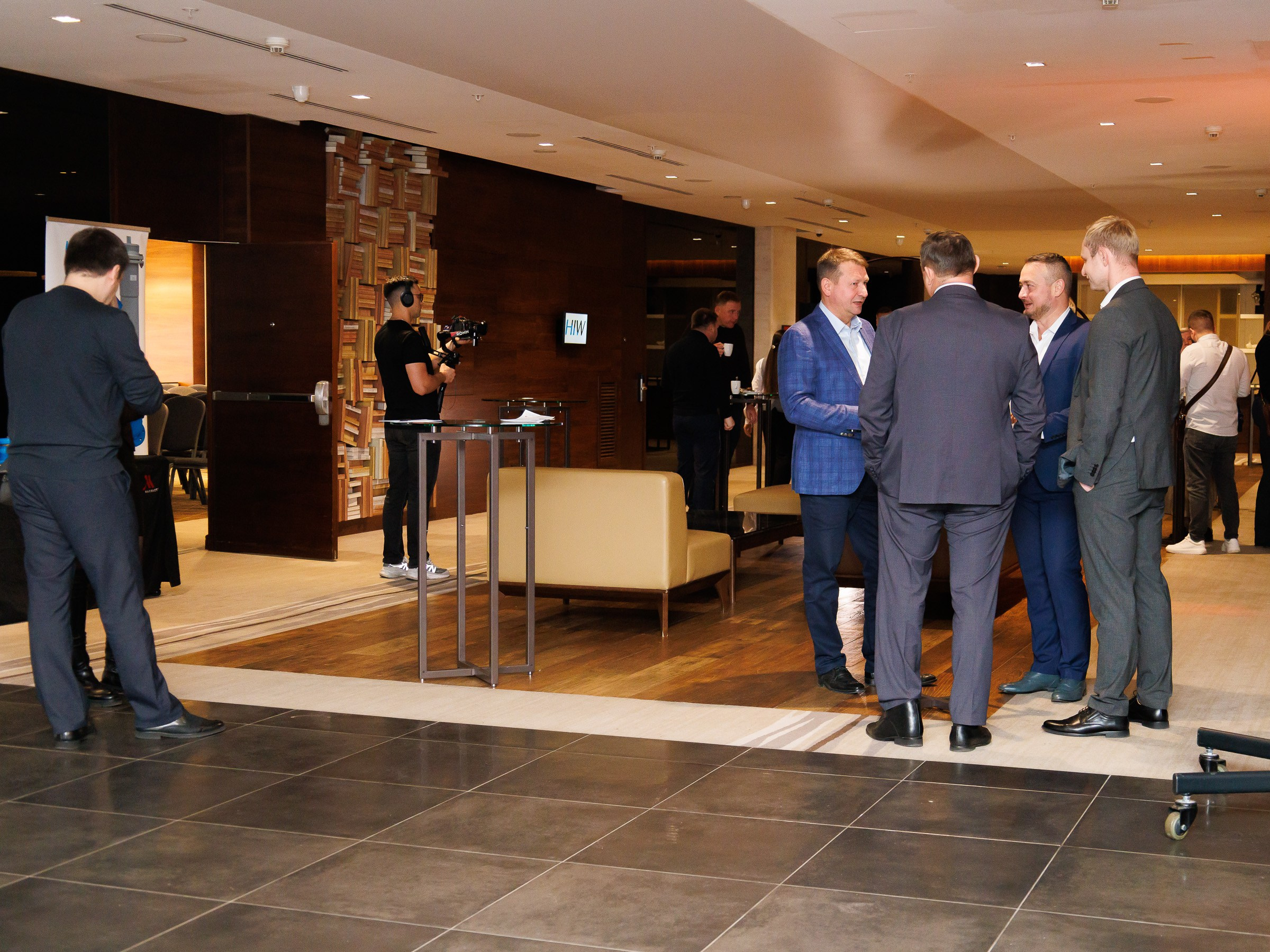 HIW — конференция в Воронеже. Предметный и портретный фотограф в Липецке — Зайцев Алексей