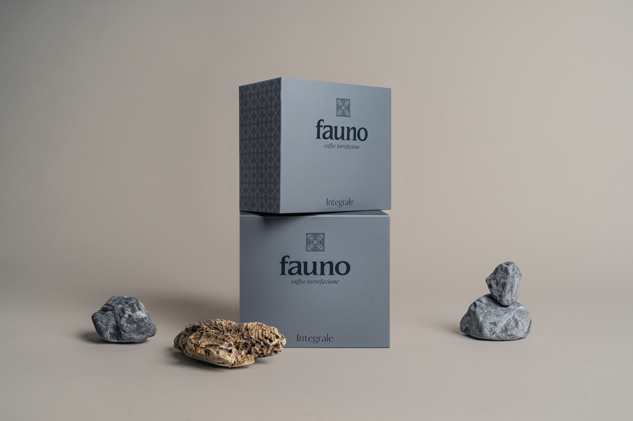 Предметная фотосъёмка для кофейной компании Fauno. Фотограф Илья К. в Москве